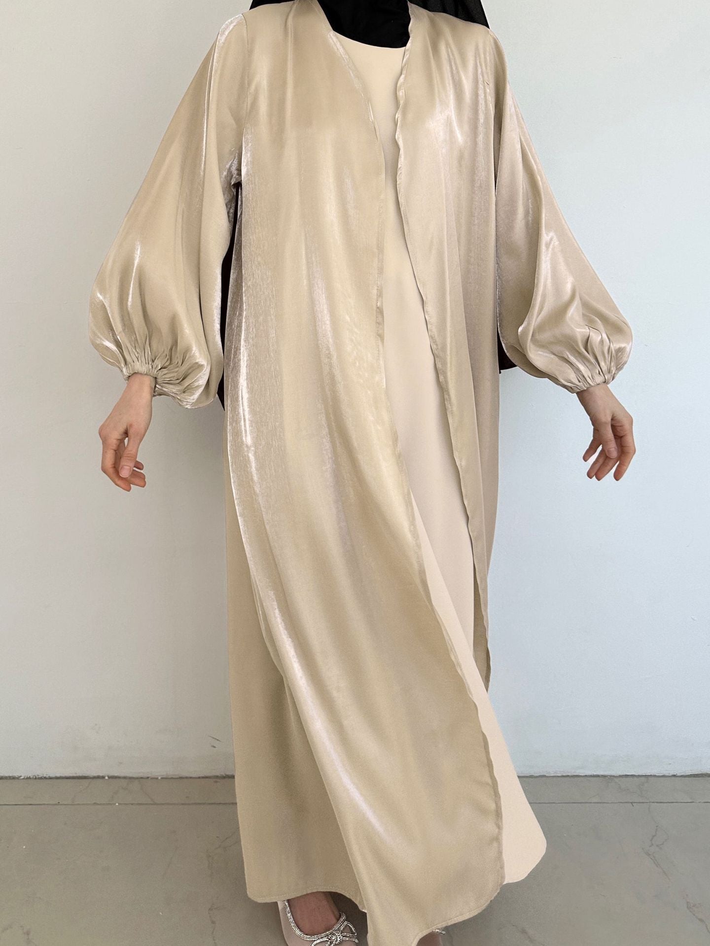 Plus Size, Middle Eastern Modest Muslim Fashionable Bright Silky Satin Solid Color Belt Bat Sleeve Arabic Abaya European and American Large Size Women's Clothing
