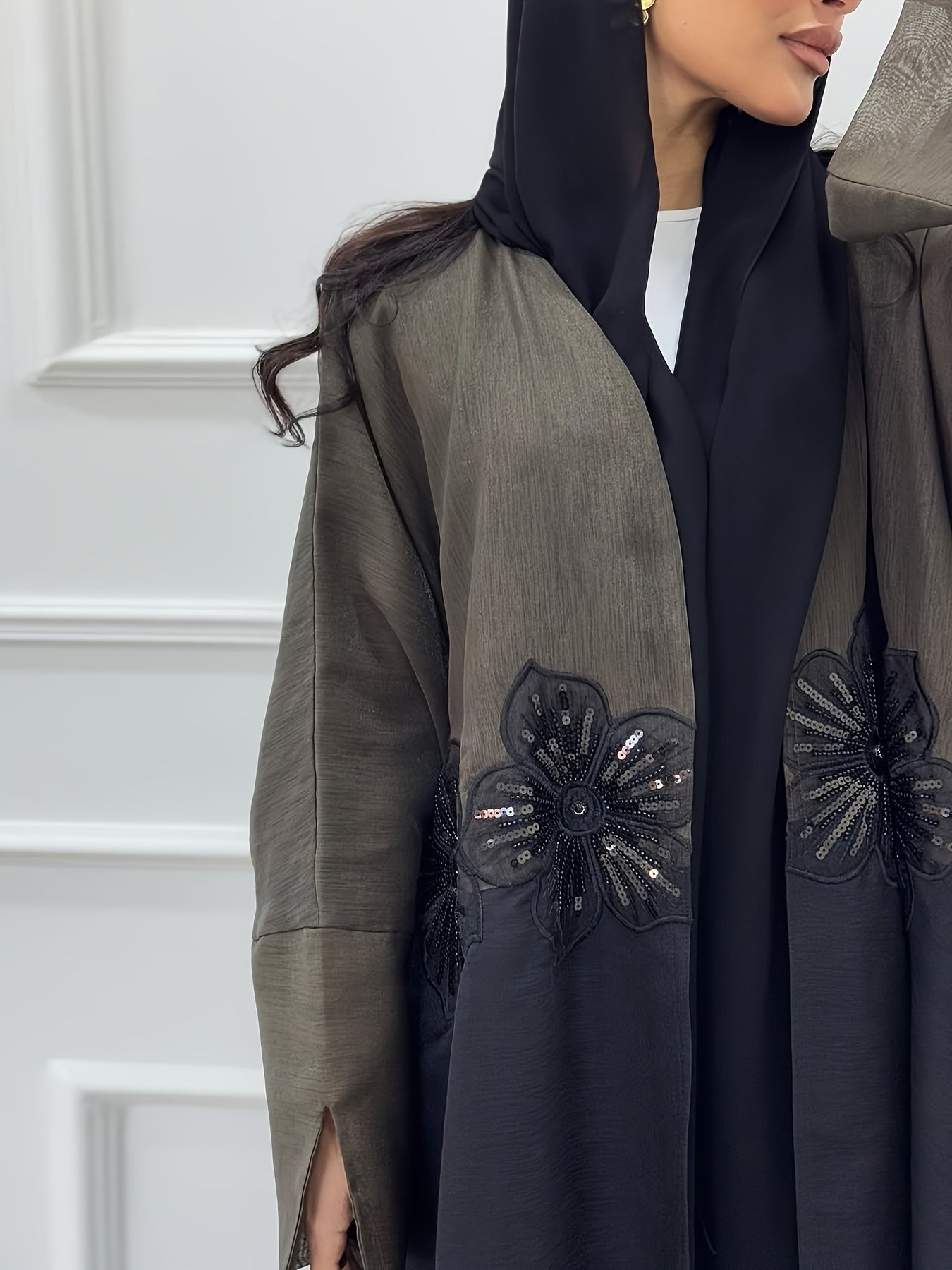 Elegant Modest Muslim Women's Abaya Robe with 3D Beaded Appliqués - Chic Open Front, Long Sleeve, High-Quality Fabric, Dark Blue & White Color Block, Loose Fit for All Seasons, Muslim Dress