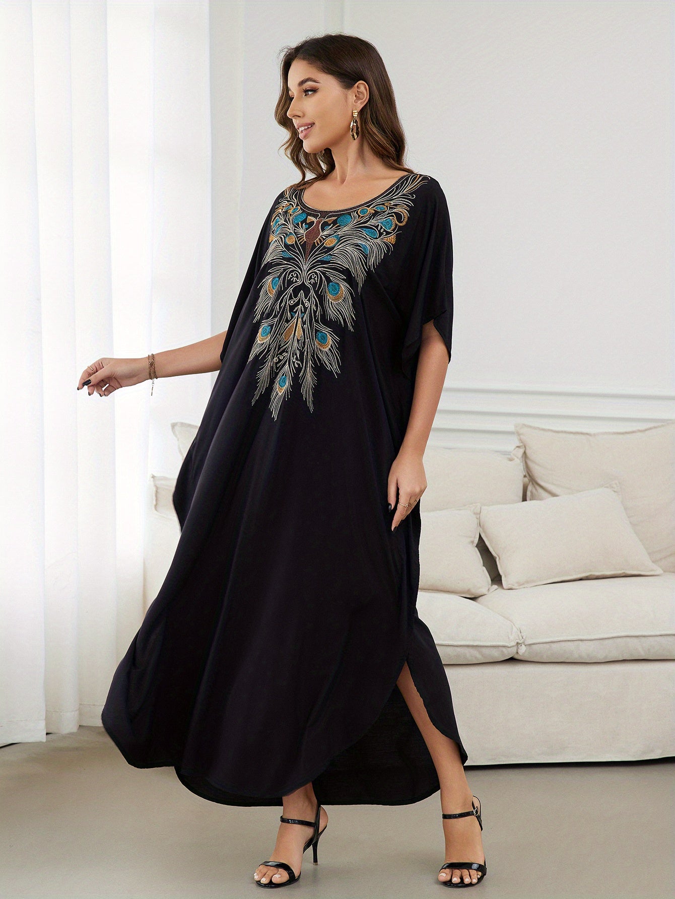 Women's Long Kaftan Beach Cover Up Embroidered Vacation Robe Bat Sleeve Side Slit Swimsuit Cover Up