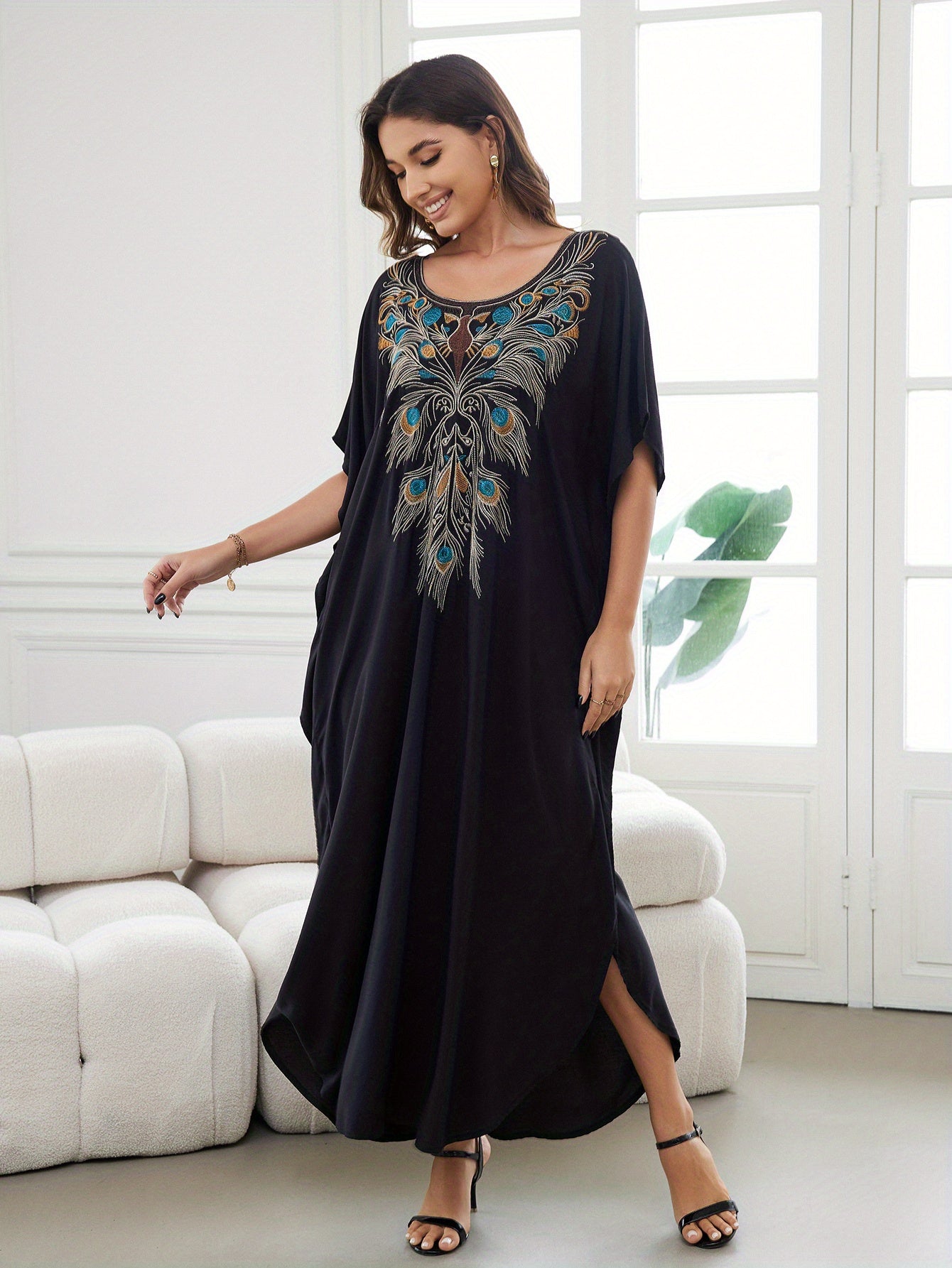 Women's Long Kaftan Beach Cover Up Embroidered Vacation Robe Bat Sleeve Side Slit Swimsuit Cover Up