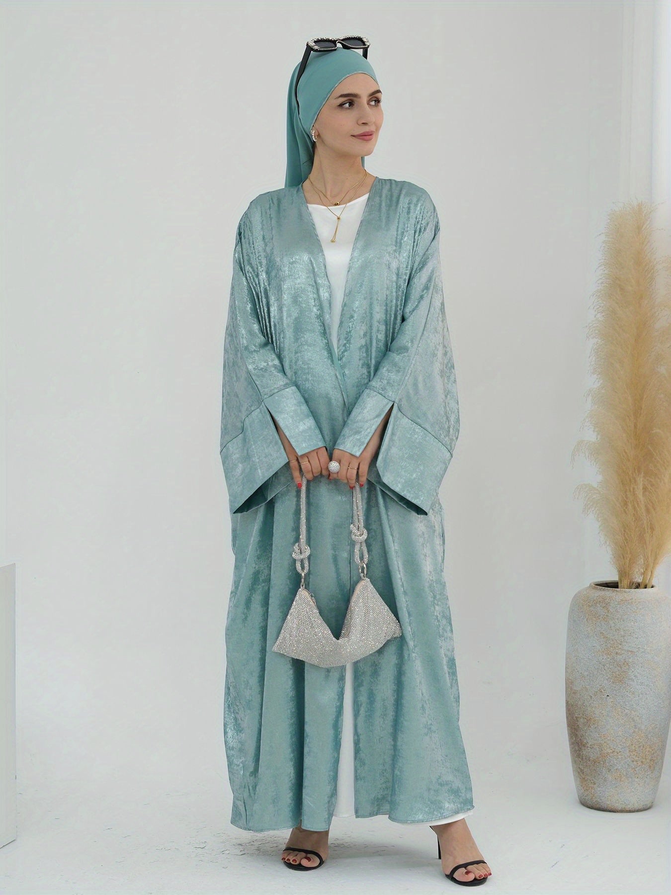 Women's Elegant Lightweight Shimmering Imitation Satin Open Abaya - Gradient Color Loose Fit Batwing Sleeves, No Belt Needed, Machine Washable for Ramadan & All Seasons, Modest Apparel