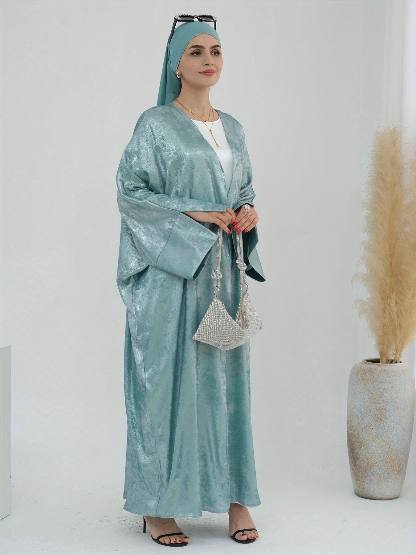 Women's Elegant Lightweight Shimmering Imitation Satin Open Abaya - Gradient Color Loose Fit Batwing Sleeves, No Belt Needed, Machine Washable for Ramadan & All Seasons, Modest Apparel