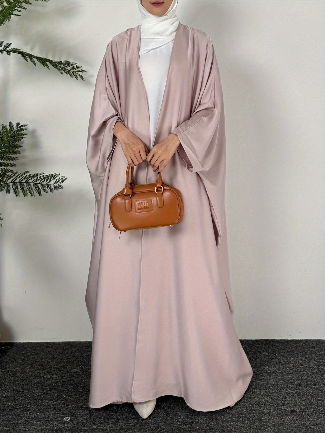Elegant Plus Size Long Batwing Sleeve Abaya - Loose Fit, Solid Color Polyester Kaftan Cardigan for Muslim Women, Middle Eastern, Arab