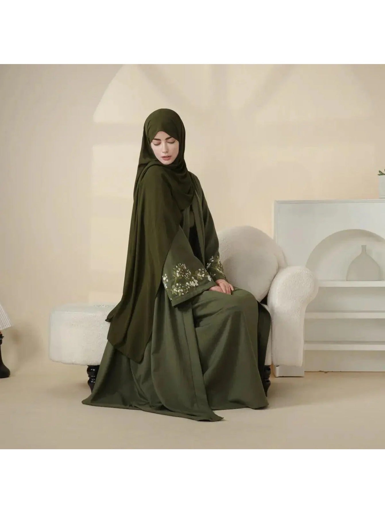Elegant Floral Polyester 3pcs Set Abaya Gown, Open with Pocket Lining, 150G/M² Fabric Weight, Middle East Collection, for Women