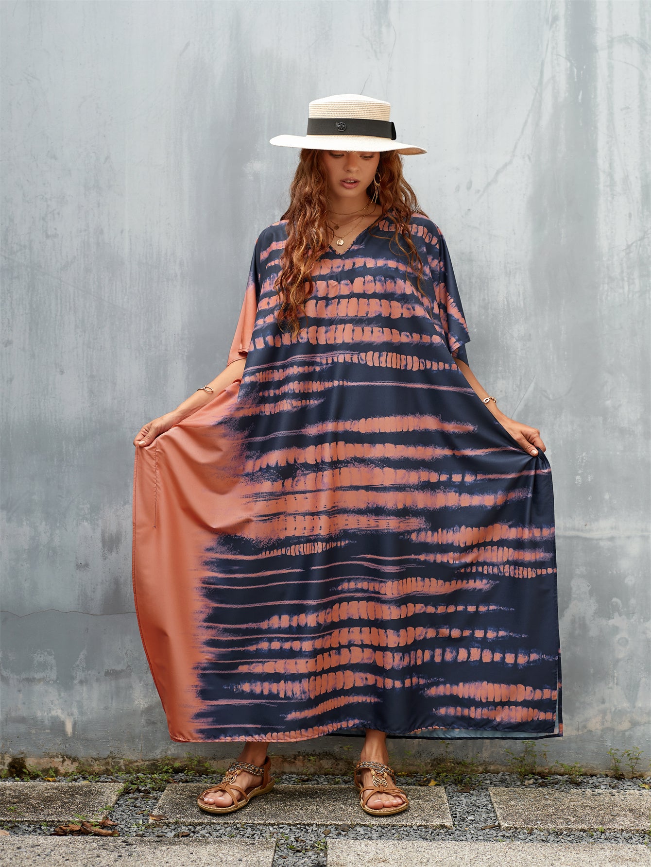 Stylish Plus Size Beach Kaftan Cover-Up with V-Neck & Side Slit - Lightweight Summer Dress in Vibrant Tie-Dye Pattern, Long Sleeves, Hand Washable, Perfect for Beach or Casual Outings, Relaxed Fit Clothing | V-neck Kaftan