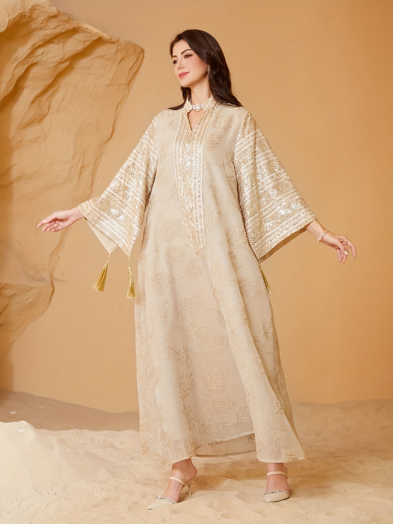 Women's Middle Eastern Kaftan Abaya Dress - V-Neck Long Sleeve with Lace Embroidery & Beaded Details, Breathable Lightweight Fabric for Eid al-Adha, Ramadan, Turkish Festival Parties