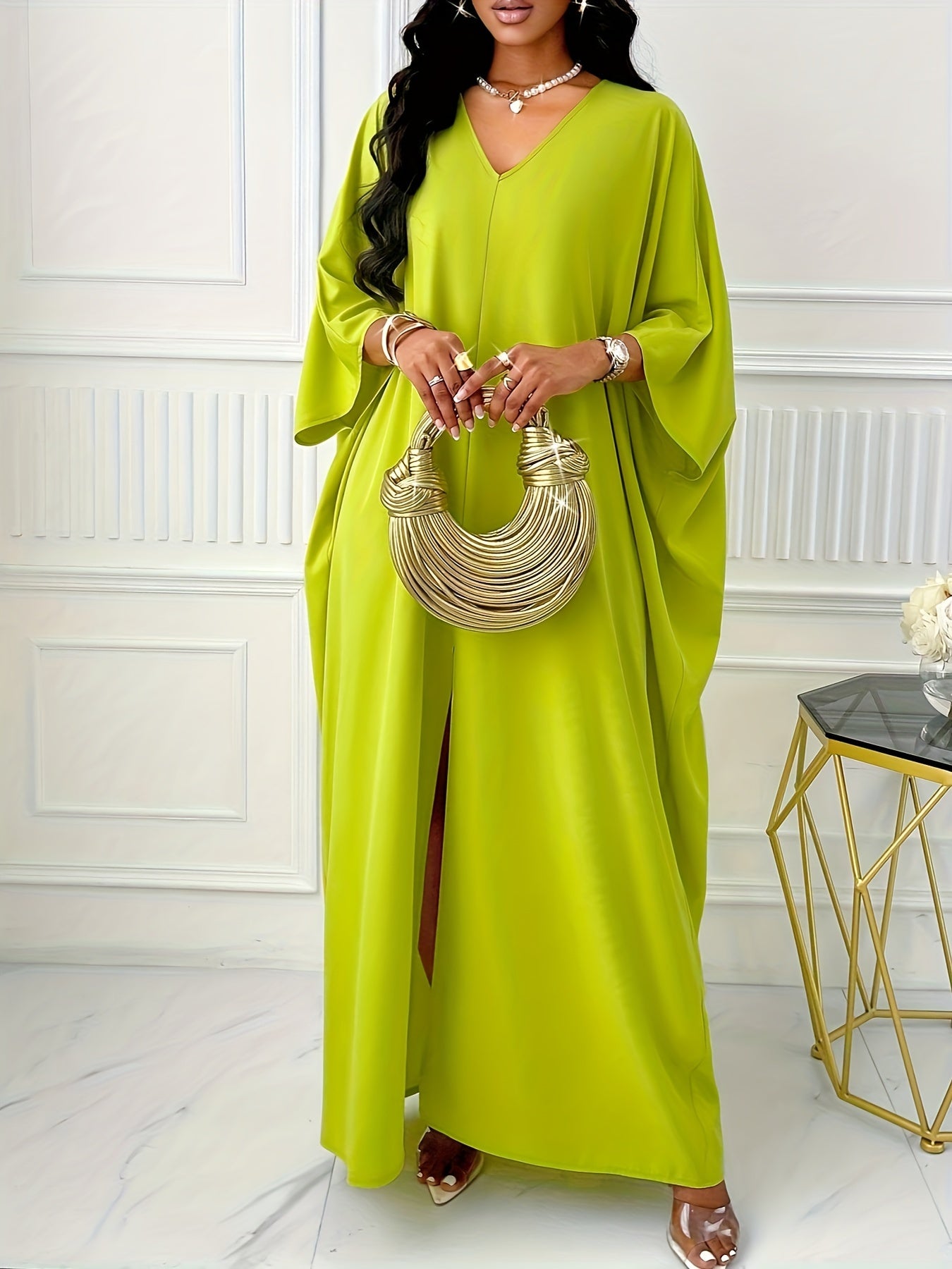 Elegant Plus Size V-Neck Batwing Sleeve Turkish Kaftan Abaya Dress | 100% Polyester Machine-Washable H-Line Silhouette for All-Season Wear with Slit Hem