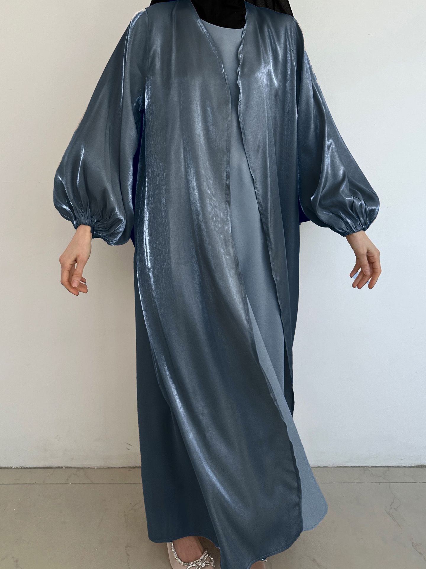 Plus Size, Middle Eastern Modest Muslim Fashionable Bright Silky Satin Solid Color Belt Bat Sleeve Arabic Abaya European and American Large Size Women's Clothing