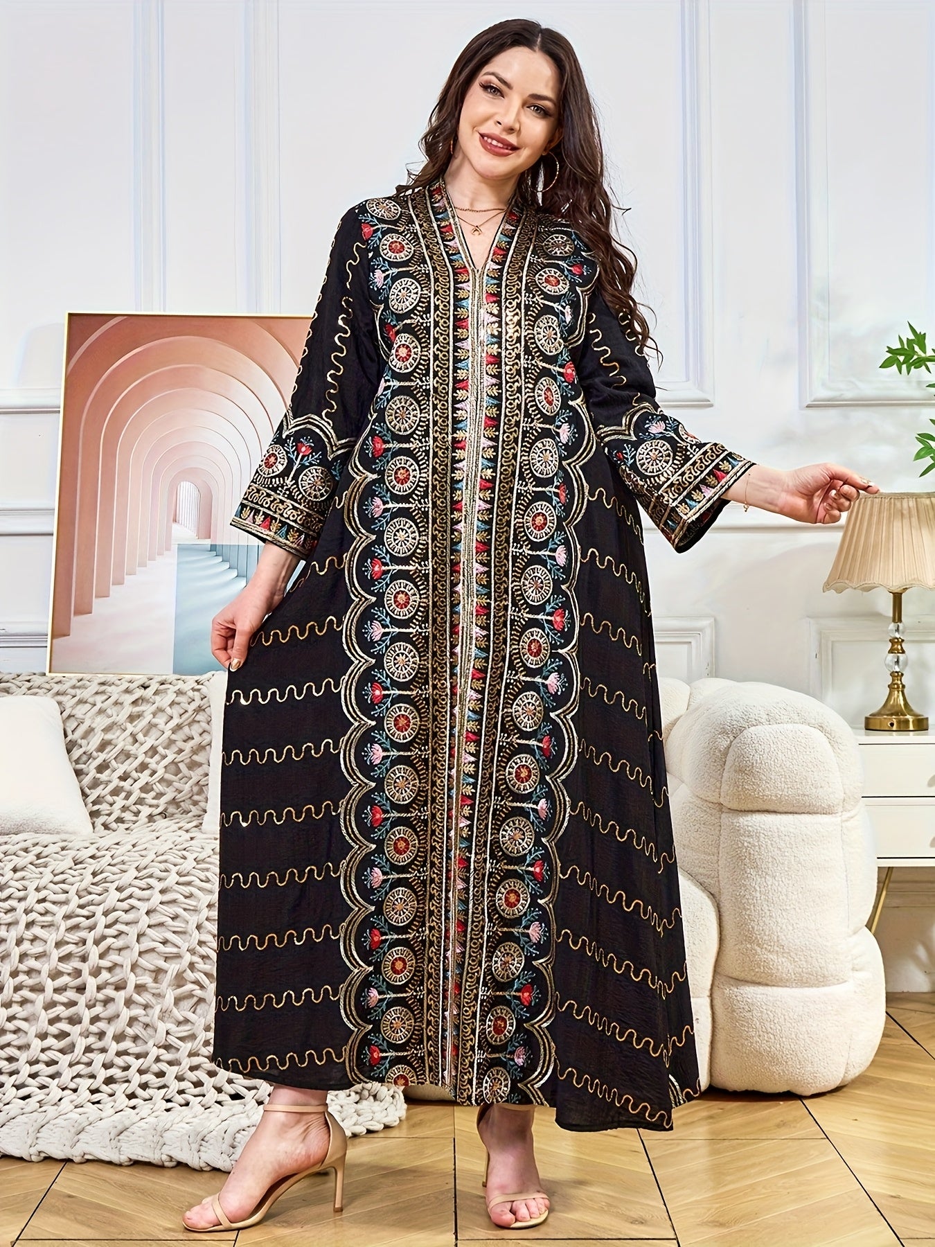 Middle East Autumn-Winter New Arrival: Stylish Muslim Black Dress with Beaded V-Neck, Loose Fit Party Evening Gown for Women – Turkish Design Long Abaya