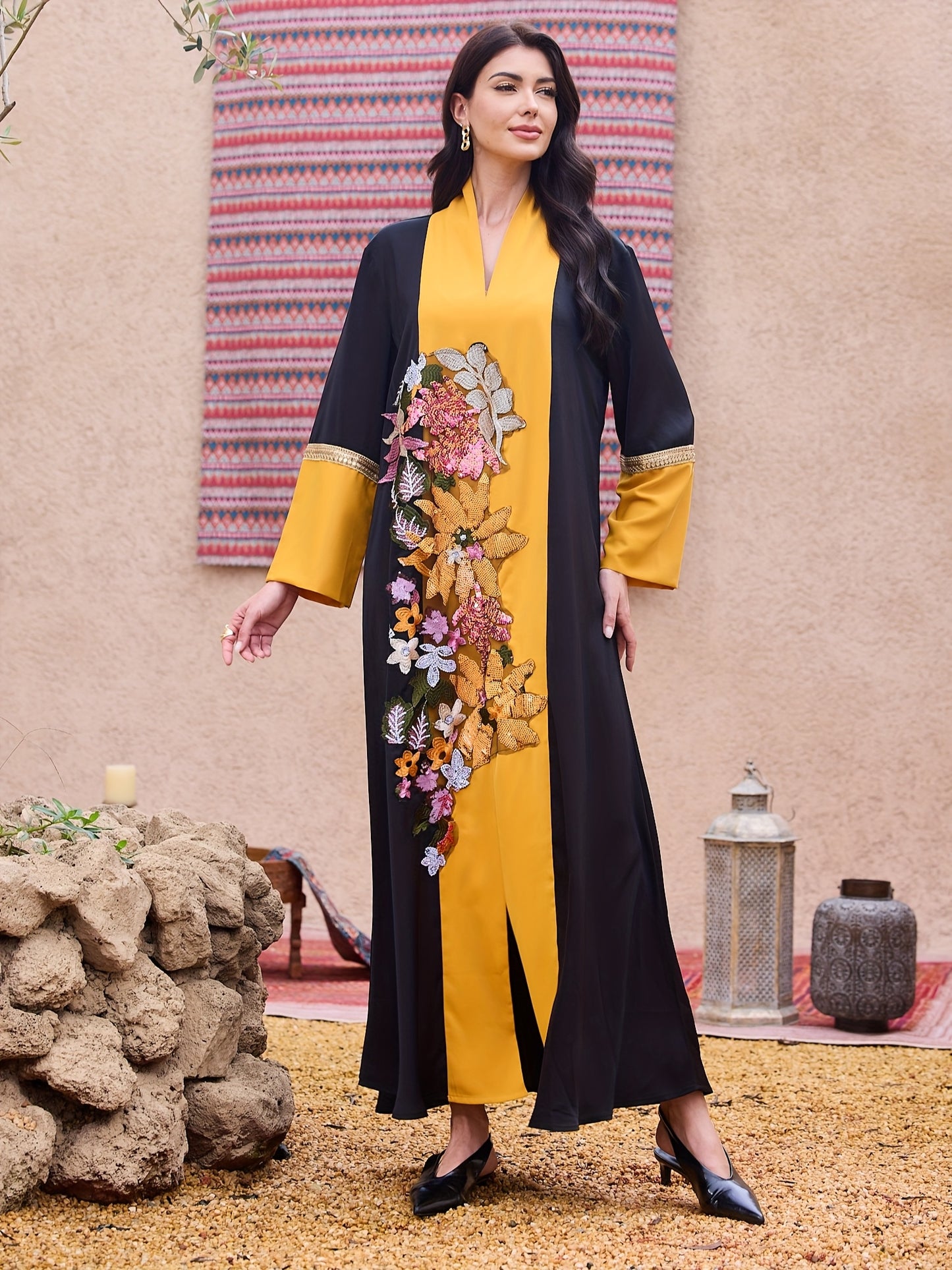 Hot Selling Black Spliced Fashion Beaded Turkish Arab Elegant Holiday Abaya Dress