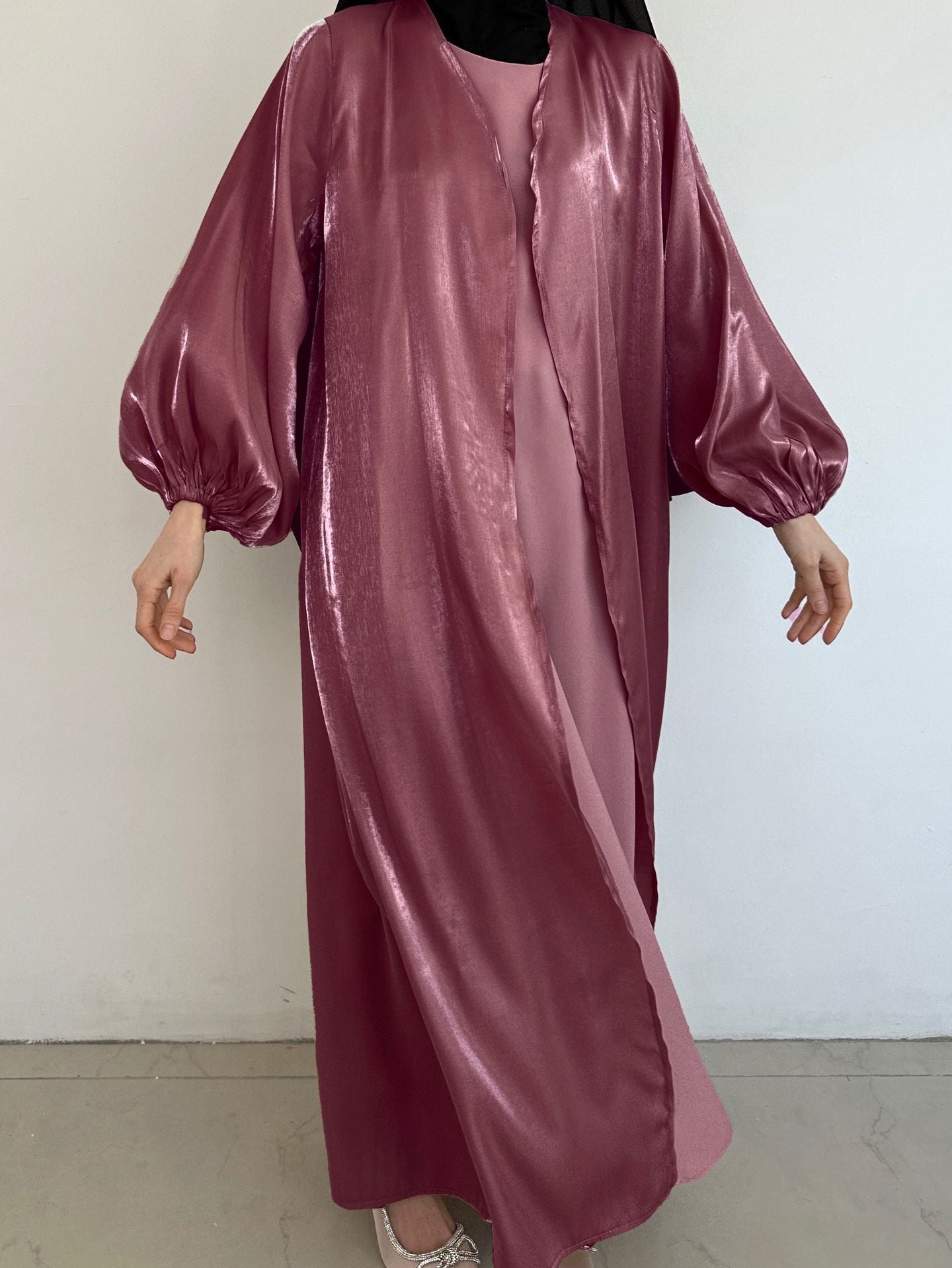 Plus Size, Middle Eastern Modest Muslim Fashionable Bright Silky Satin Solid Color Belt Bat Sleeve Arabic Abaya European and American Large Size Women's Clothing