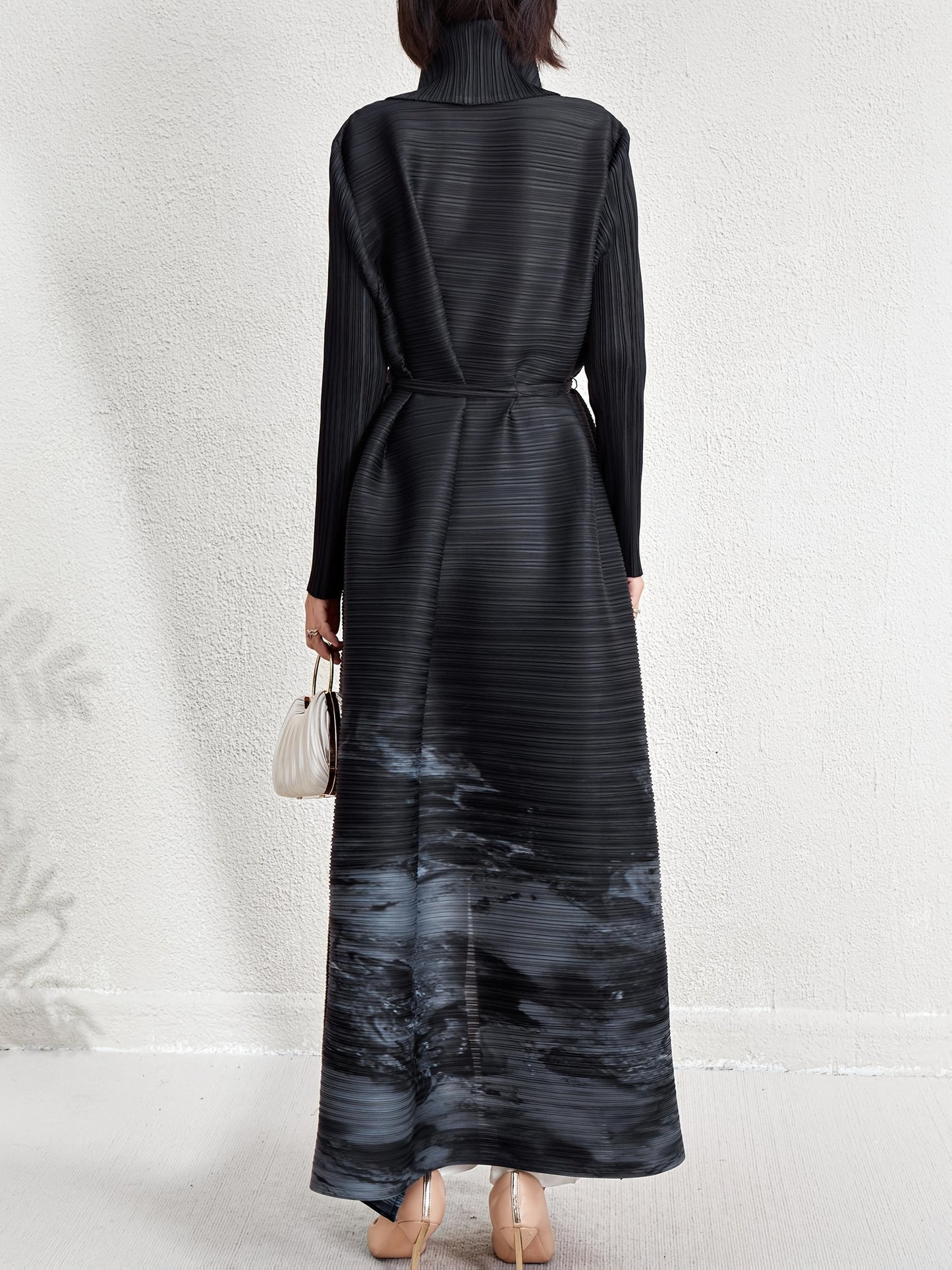 Women's Plus Size Geometric Print Long Sleeve Abaya Dress - Black & White Pleated Cardigan with Belt, Casual Loose-Fit Maxi Wrap for All Seasons
