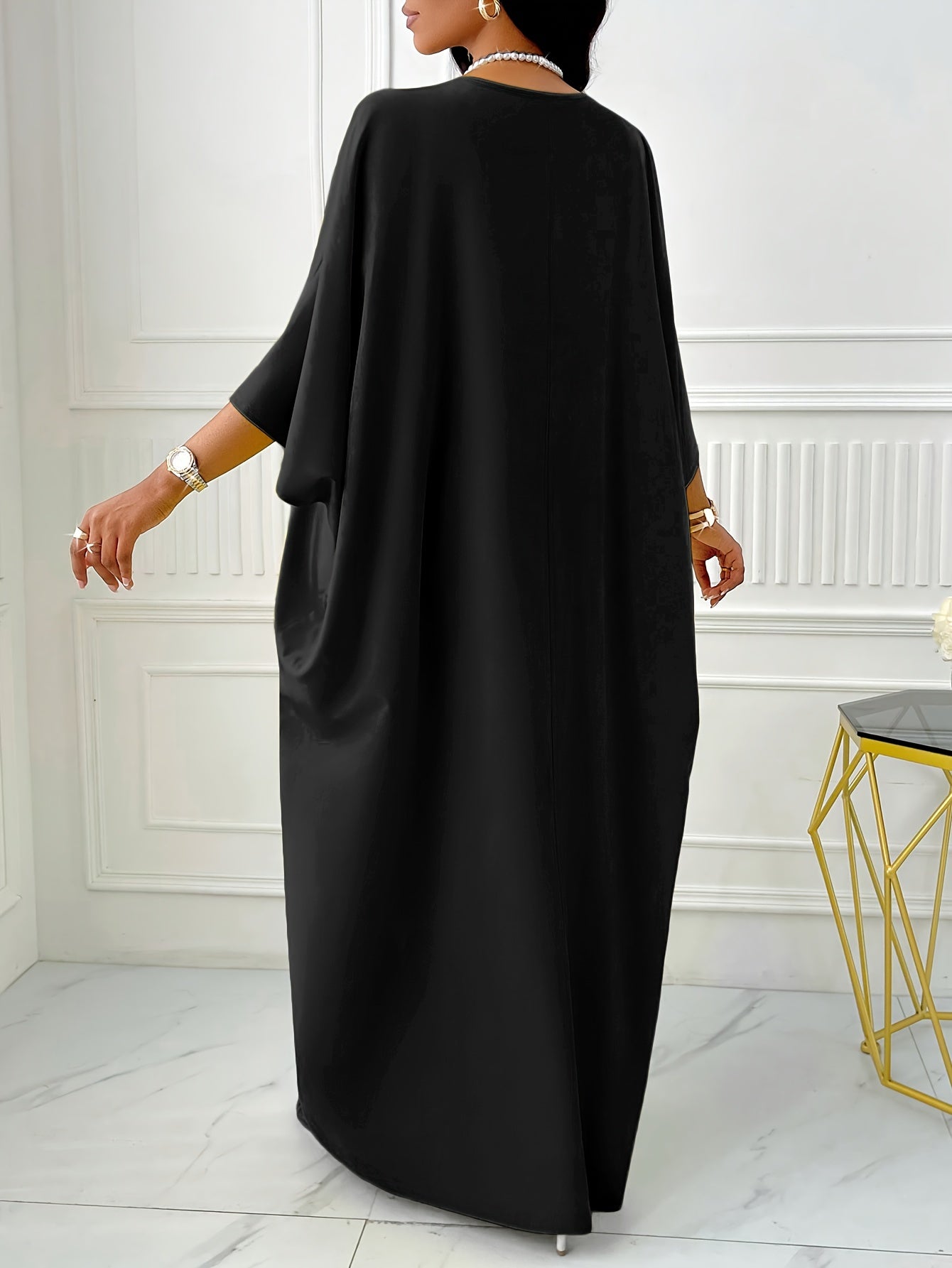 Elegant Plus Size V-Neck Batwing Sleeve Turkish Kaftan Abaya Dress | 100% Polyester Machine-Washable H-Line Silhouette for All-Season Wear with Slit Hem