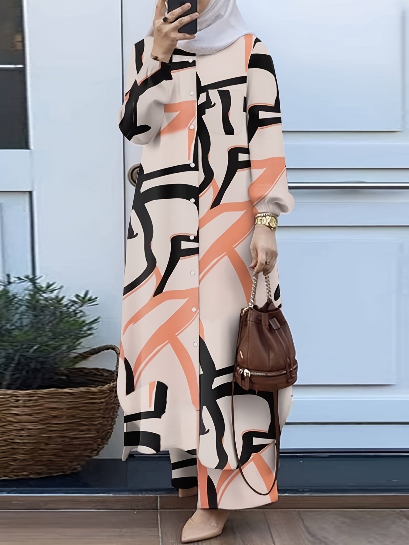 Elegant Geometric Print Pakistani Abaya with Long Sleeves and Button Front - Stylish Muslim Fashion, All-Season Wear, Pants and Top Set, Allseason Abaya|Geometric Print Abaya|Long Sleeve Top