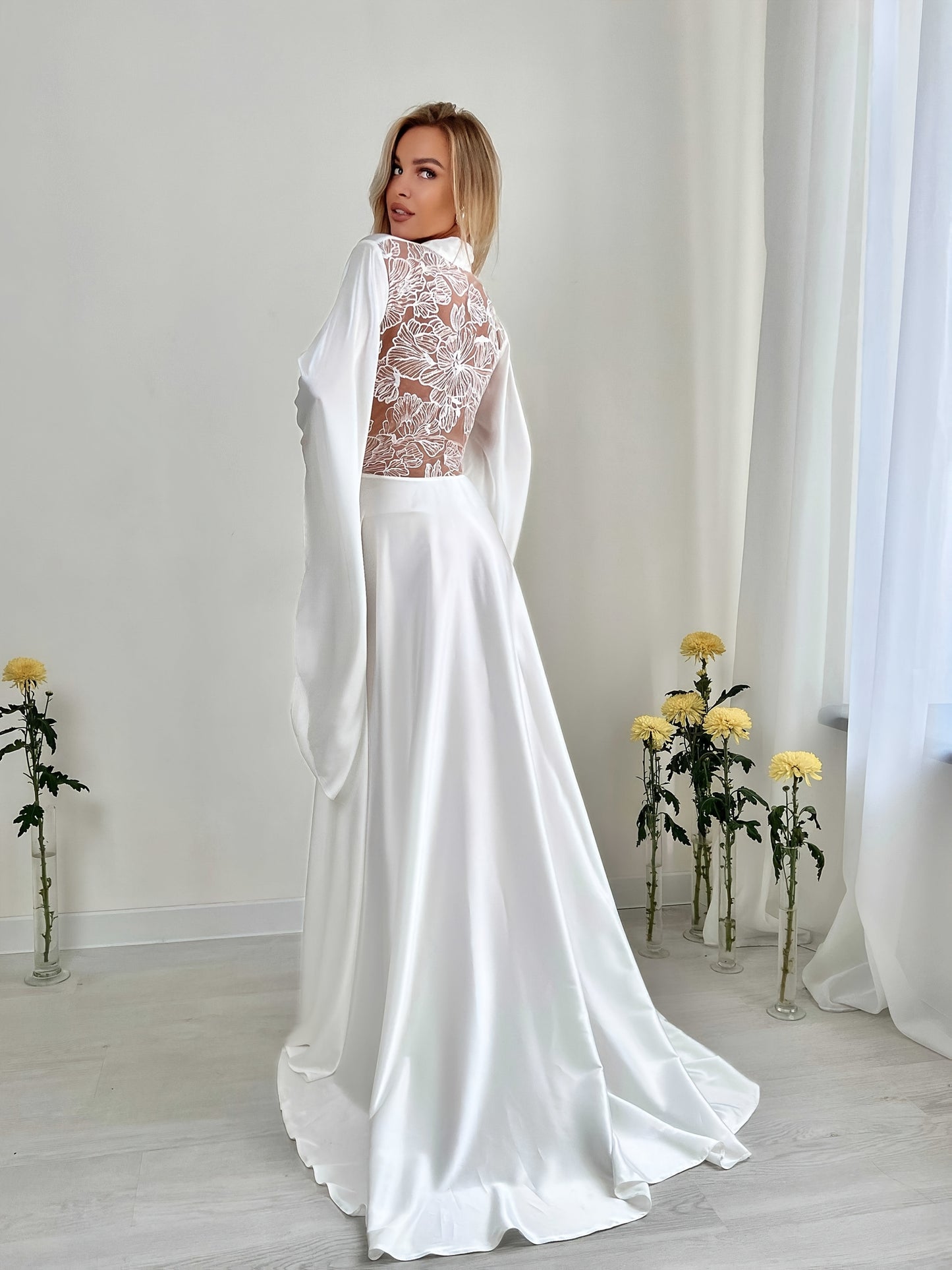 Ladies Satin Gown Silk Lace Bridal Kimono Abaya Nightgown Bridesmaid Gown Wedding Party Nightgown
