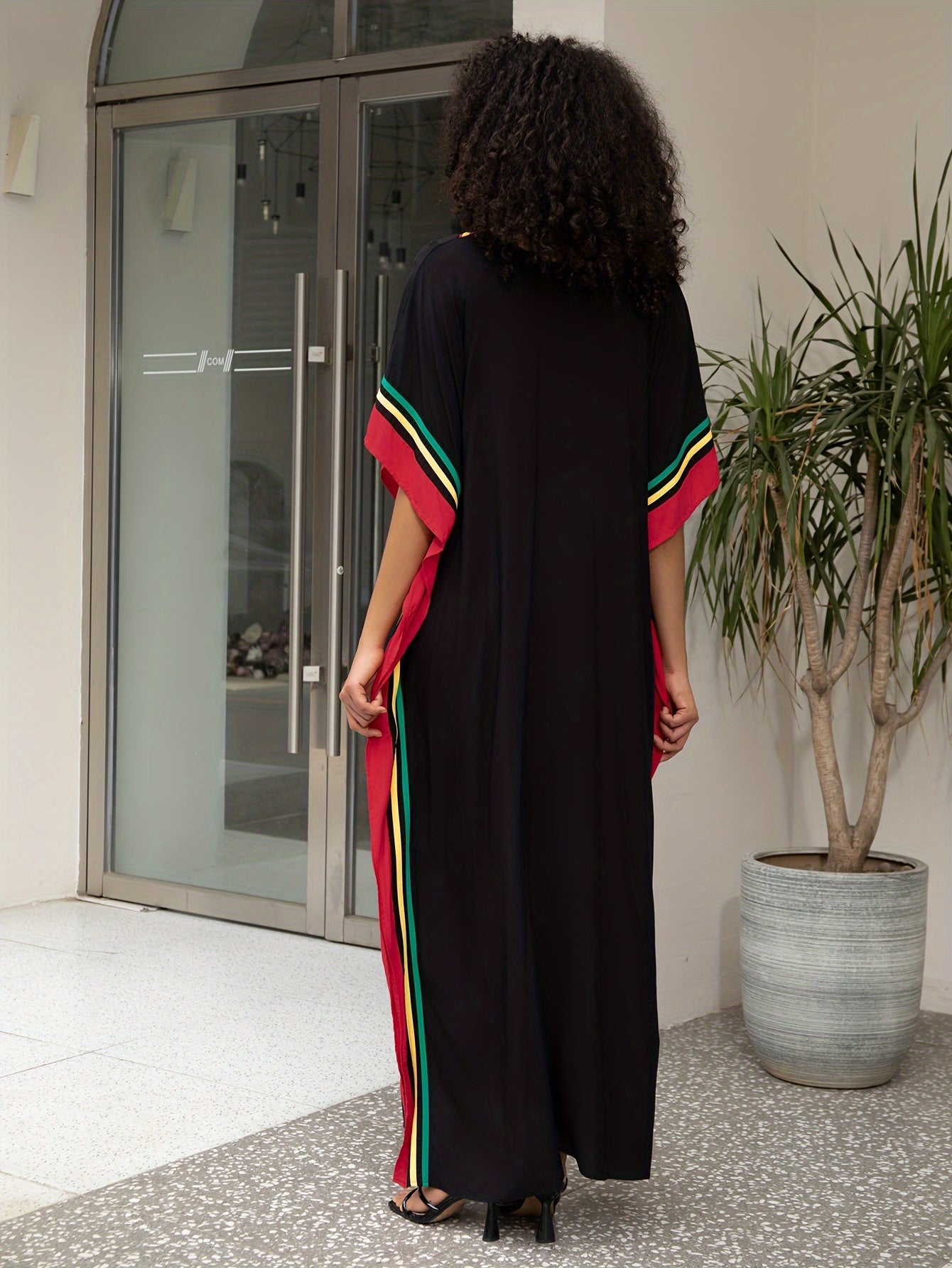 Stylish Women's Kaftan Maxi Dress - Comfortable Batwing Sleeve V Neck Design