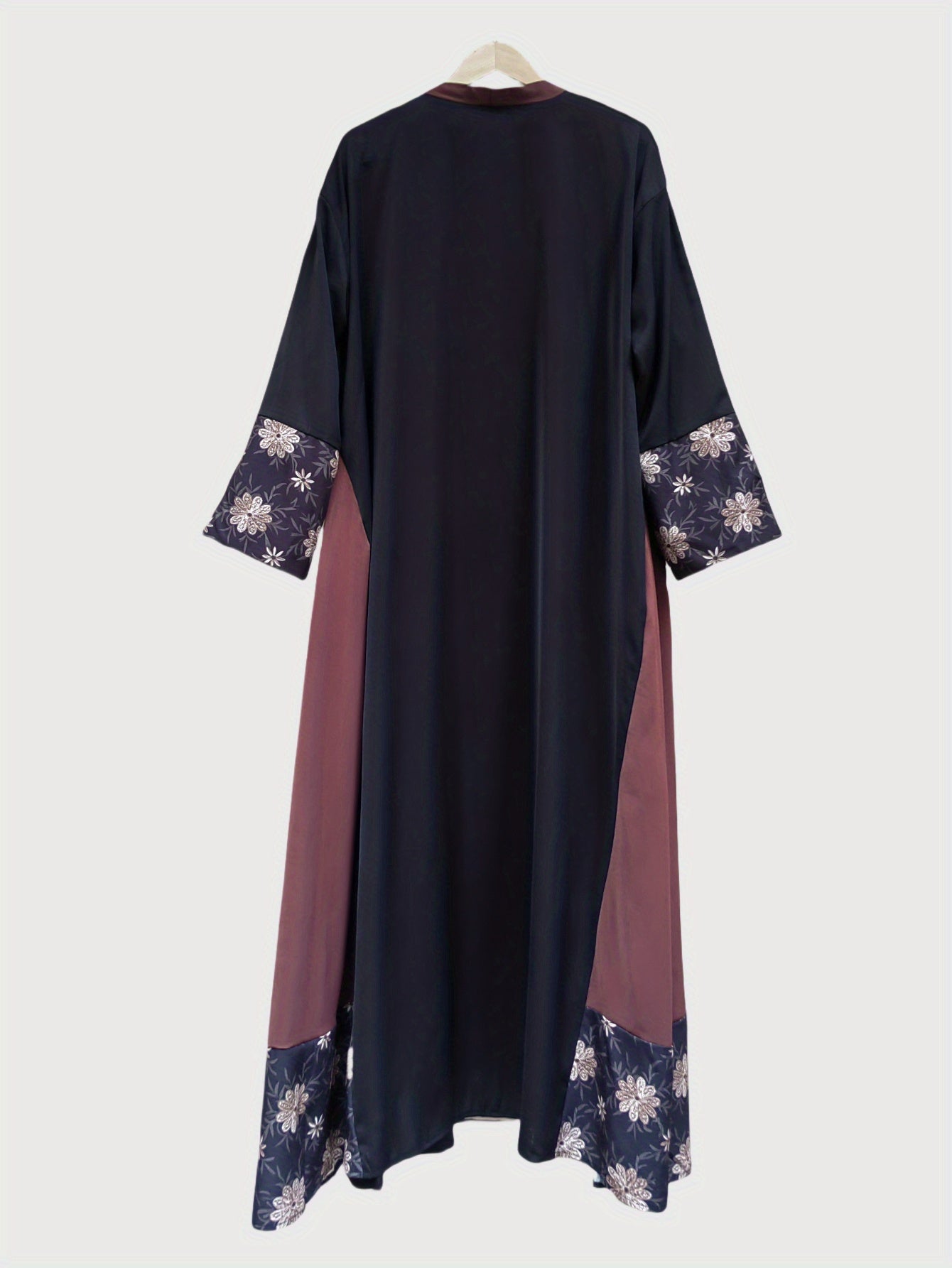 1pc Middle Eastern Traditional Abaya Robe - Black & White Contrast with Floral Pattern, Loose Fit Long Sleeve Open Front Design, Non-Stretch Fabric for All-Season Wear, Muslim Dress