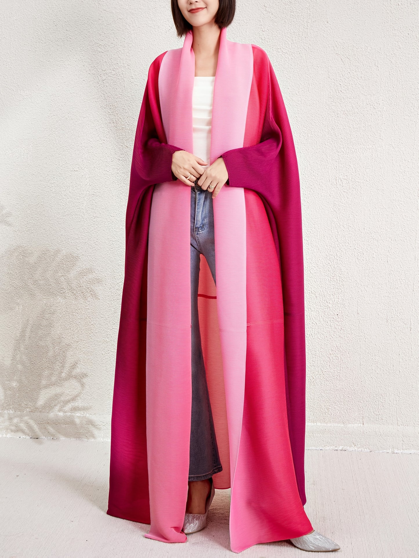 Elegant Plus-Size Gradient Emirati Abaya Robe with Batwing Sleeves - Pink to Purple Transition, Pleated Trench Coat with Lace-Up Detail, High-Stretch Polyester, Machine Washable for Women