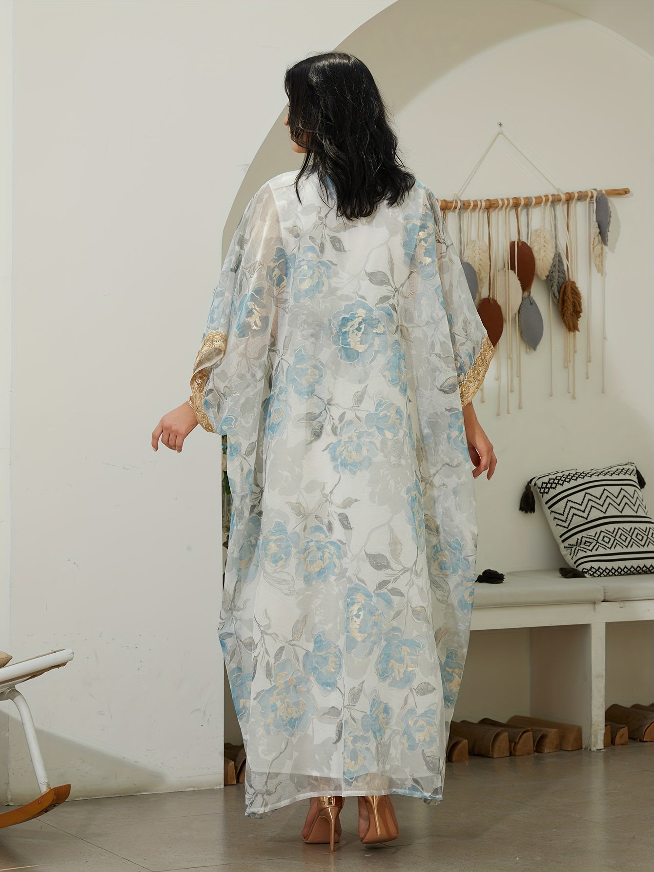 Oriental Traditional Style Sequined Lace Two-Piece Mesh Emirati Abaya Dress for Women - Long Robe with Veil