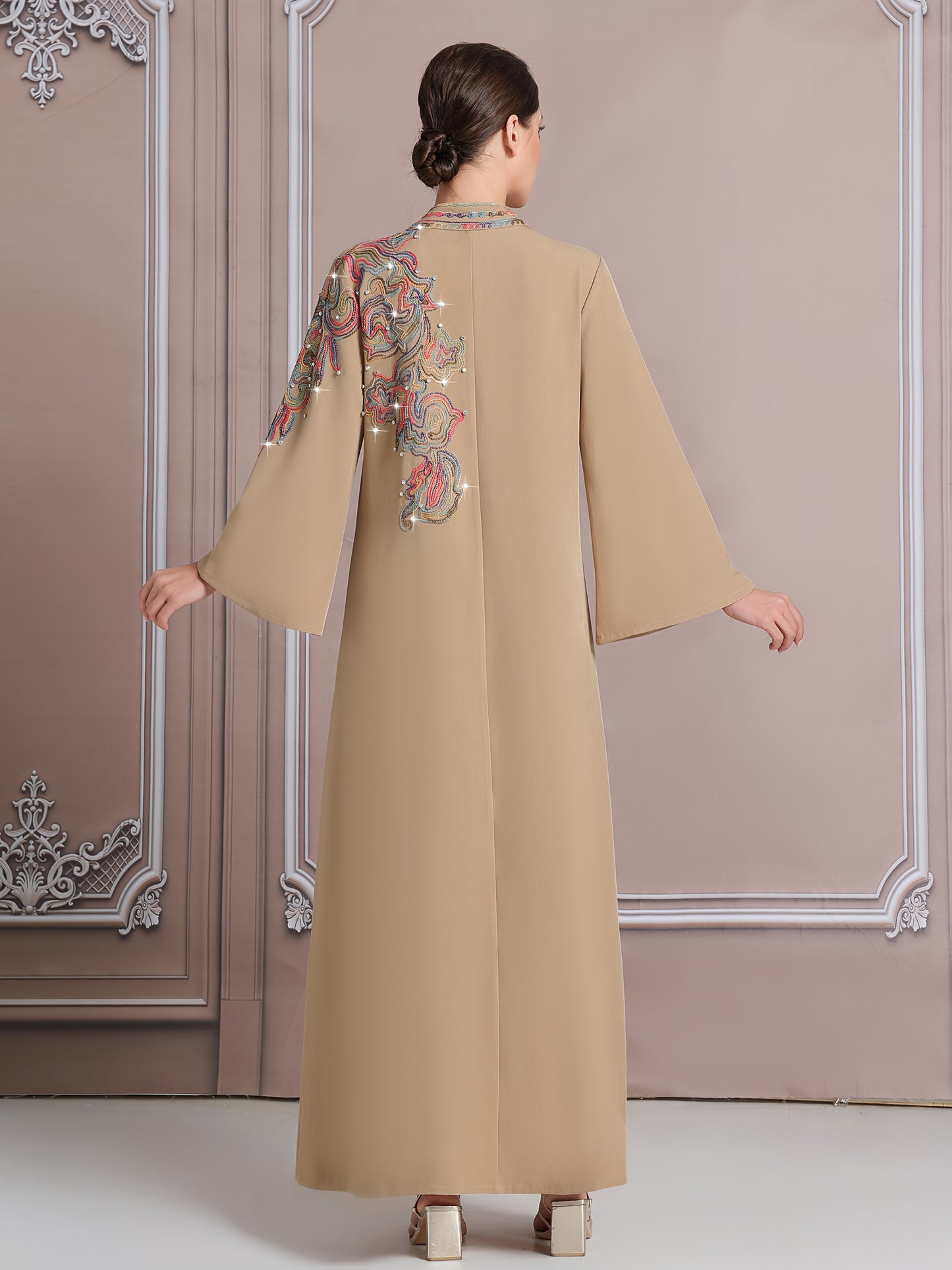 Elegant Dubai-Inspired Modern Kaftan Abaya for Women - Colorful Embroidered Long Robe with Large Size, Beige Abaya, Middle Eastern Fashion, Fashionable Clothing