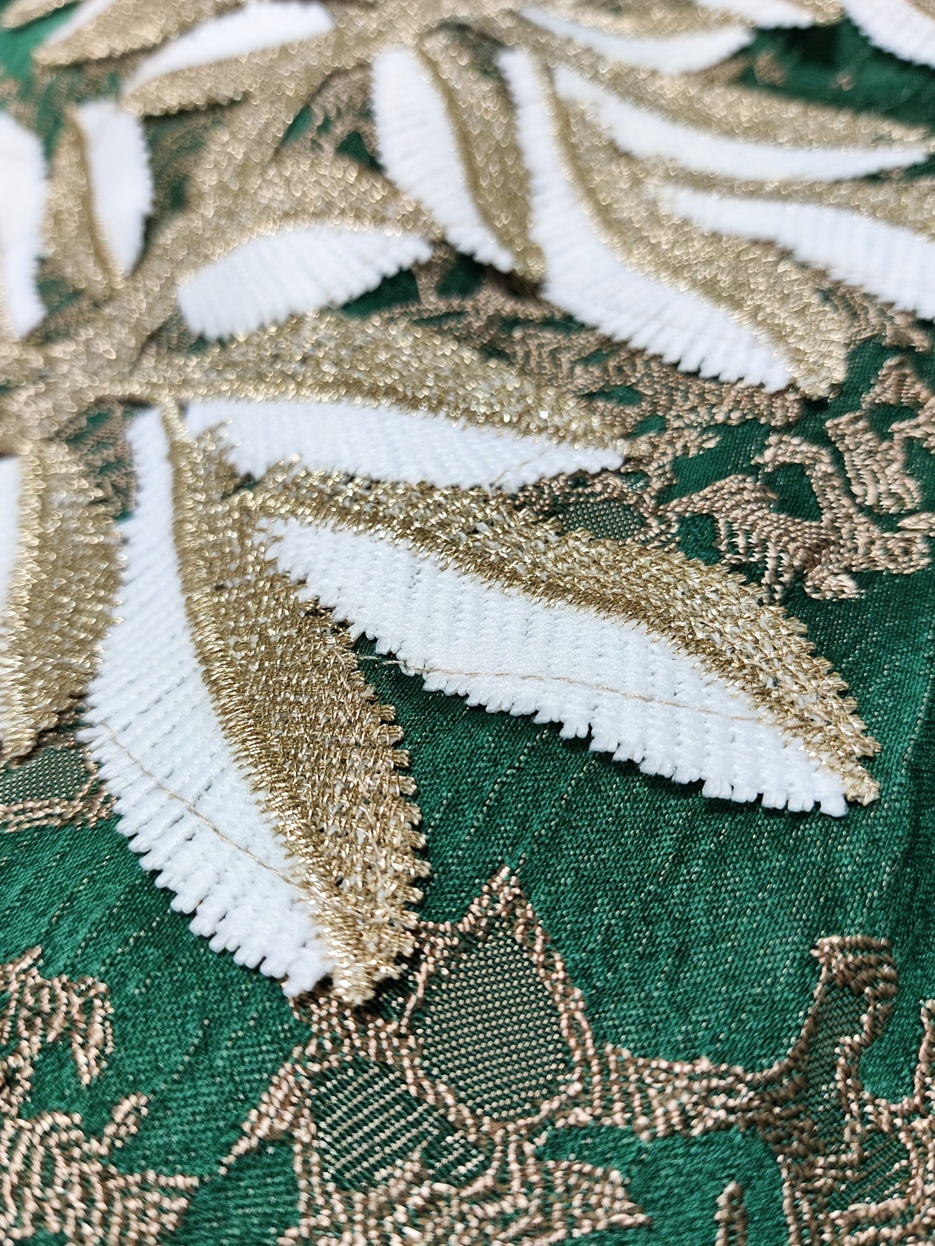 Elegant Green Floral Embroidered Long Sleeve Maxi Kaftan Abaya Dress - Polyester, Machine Washable, Non-Stretch Fabric for All Seasons