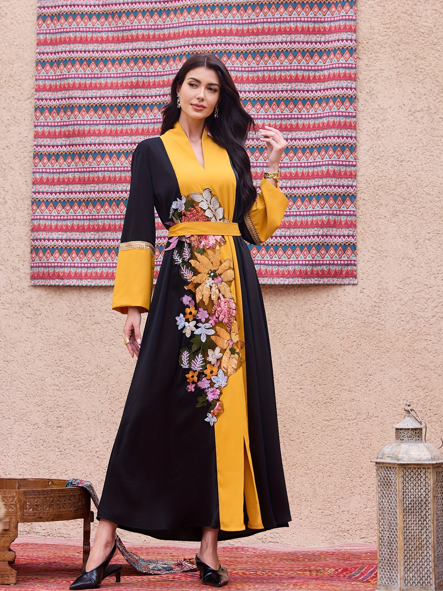 Hot Selling Black Spliced Fashion Beaded Turkish Arab Elegant Holiday Abaya Dress