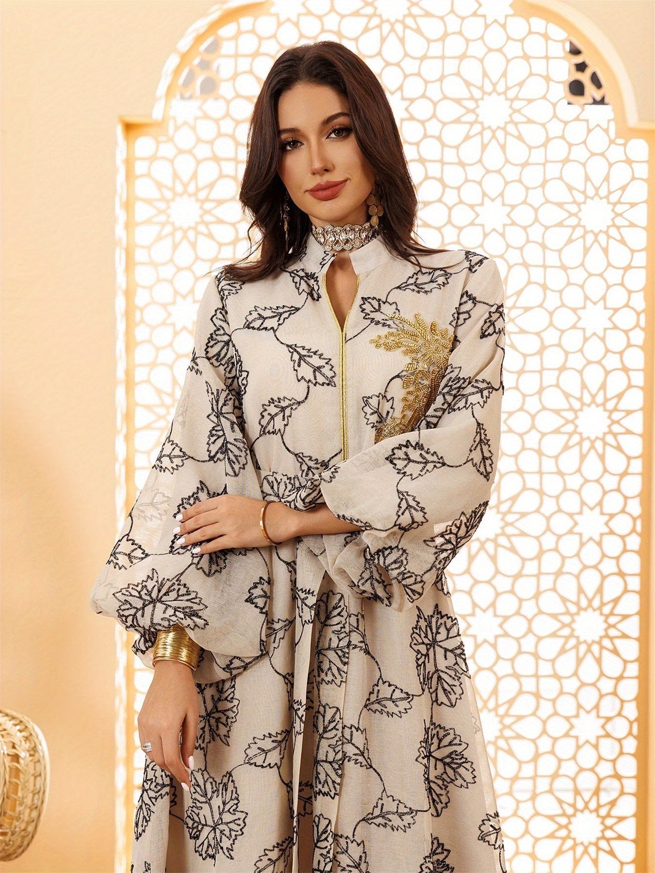 Dubai Floral Embroidery Belted Dress Belt included Lantern Sleeve Maxi Abaya Luxury Woman Evening Dresses Modern Kaftan 2025