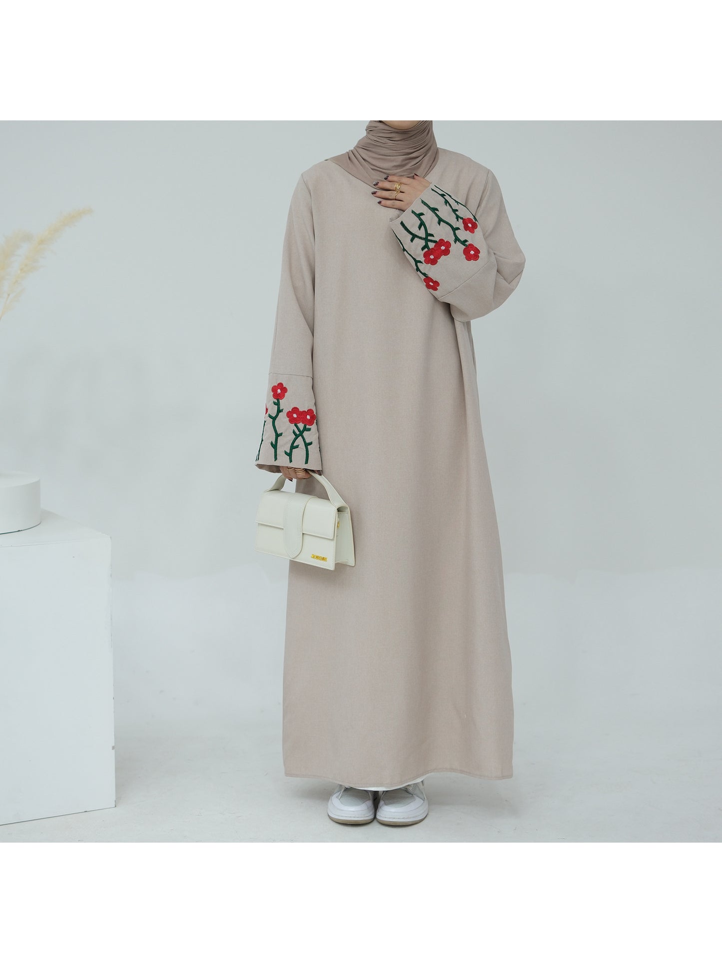 Women's Arabic/Turkish Abaya Dress - Long robe with Red Floral embroidery, Beige wedding & Everyday Islamic gown, Machine Washable Middle Eastern Turkish Abaya for Women, Modest Apparel