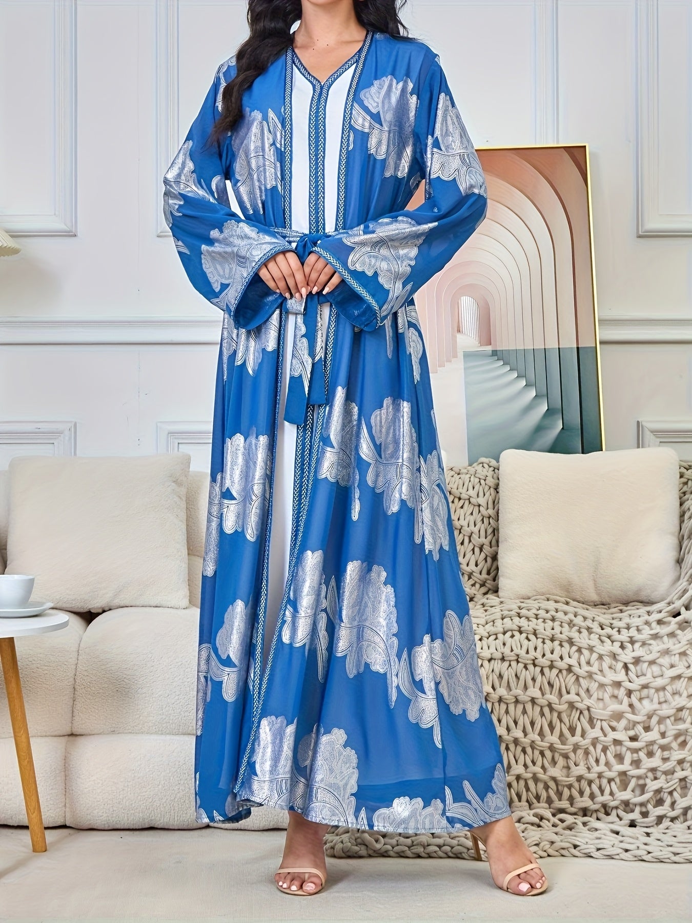 Ready-To-Wear Middle Eastern Arab Women's Clothing, V-Neck Long-Sleeve Kimono Abaya Two-Piece Set with Golden Foil Dress for European And American Markets.