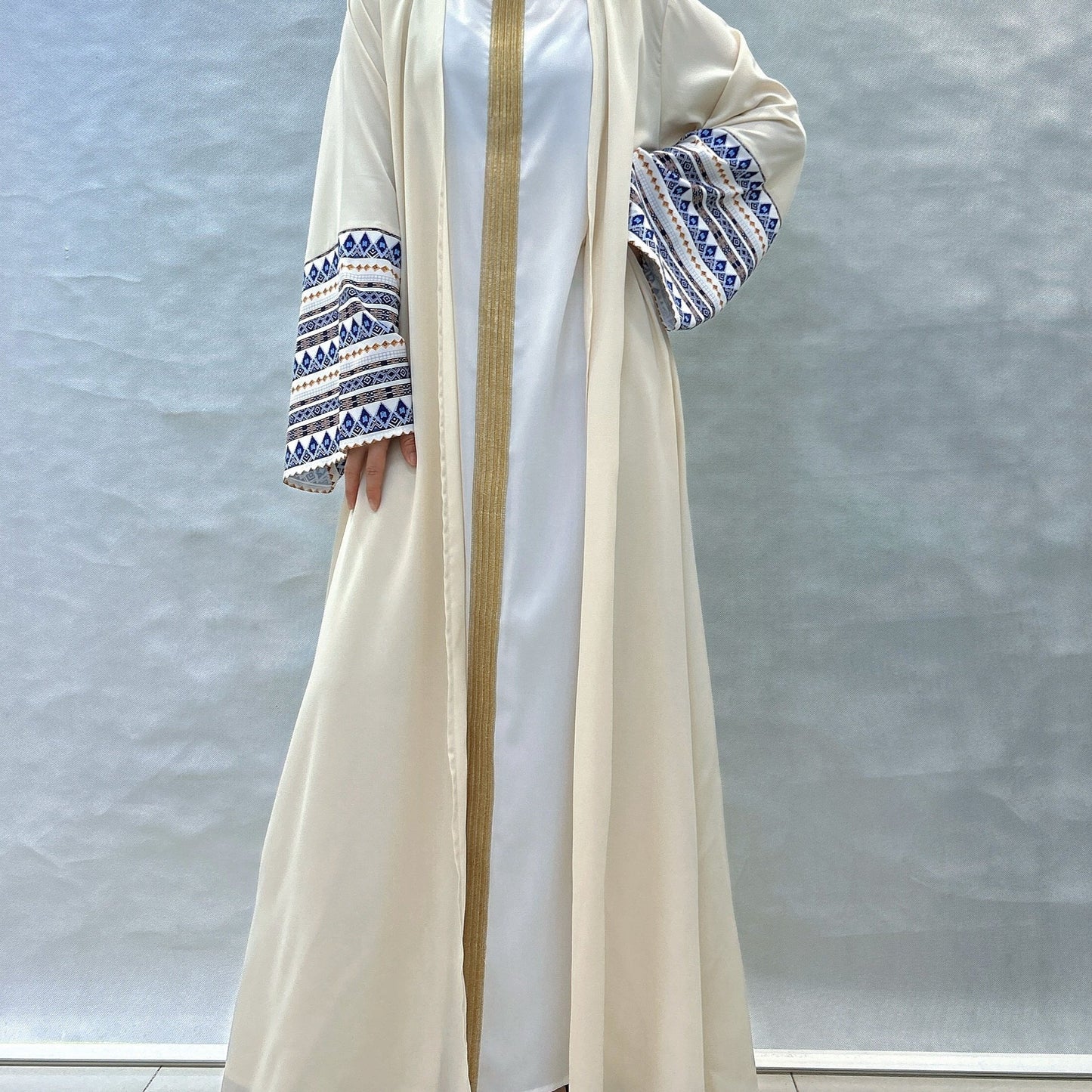 Elegant Women's Geometric Pattern Kaftan Dress - Polyester, Machine Washable, Non-Sheer Summer Abaya with Open Face Design