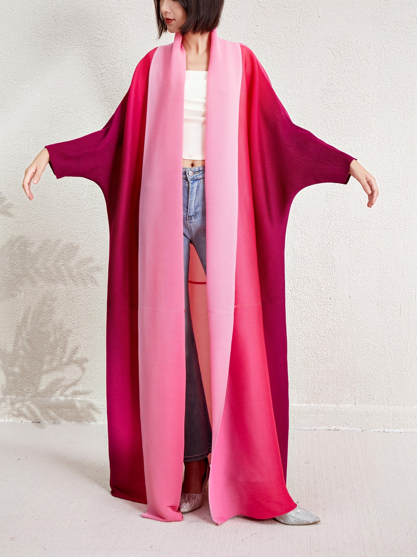 Elegant Plus-Size Gradient Emirati Abaya Robe with Batwing Sleeves - Pink to Purple Transition, Pleated Trench Coat with Lace-Up Detail, High-Stretch Polyester, Machine Washable for Women
