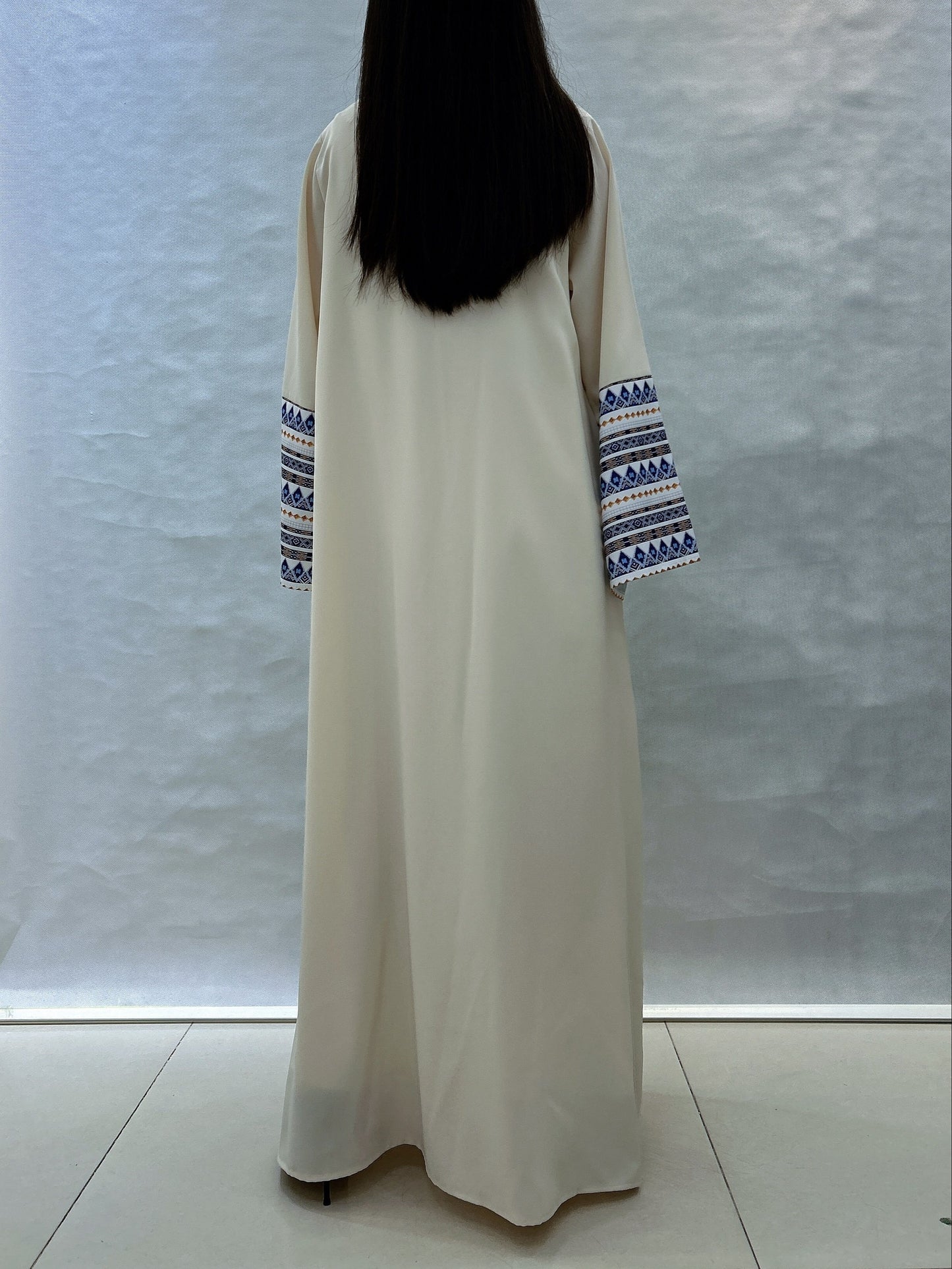 Elegant Women's Geometric Pattern Kaftan Dress - Polyester, Machine Washable, Non-Sheer Summer Abaya with Open Face Design