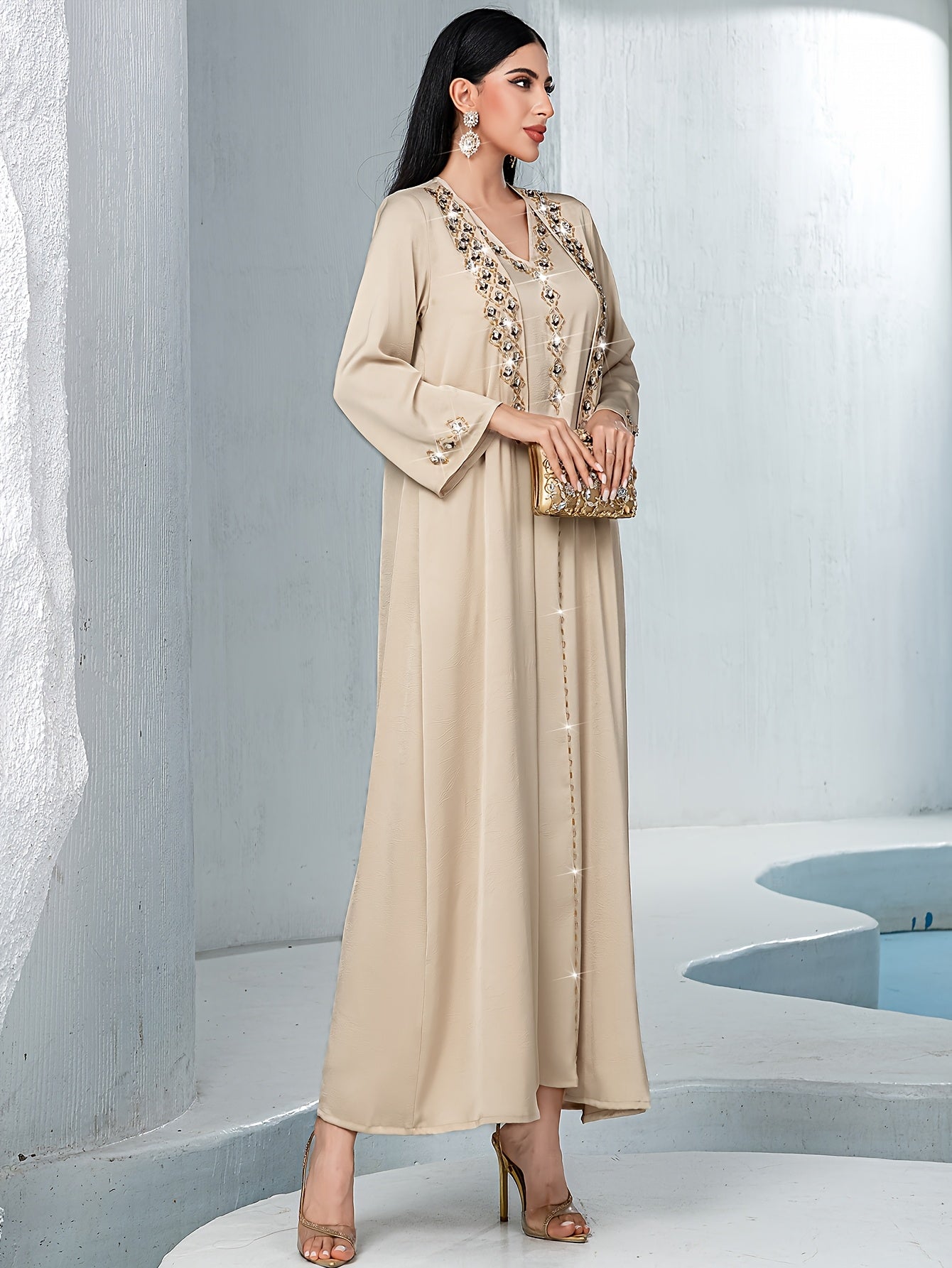 Elegant Hand-Stitched Rhinestone Middle Eastern Women's Dress Set - Beige Long Sleeve A-Line Emirati Abaya with Golden Chain Detail, Includes Lace Trim Top & Solid Color Skirt for Spring/Summer