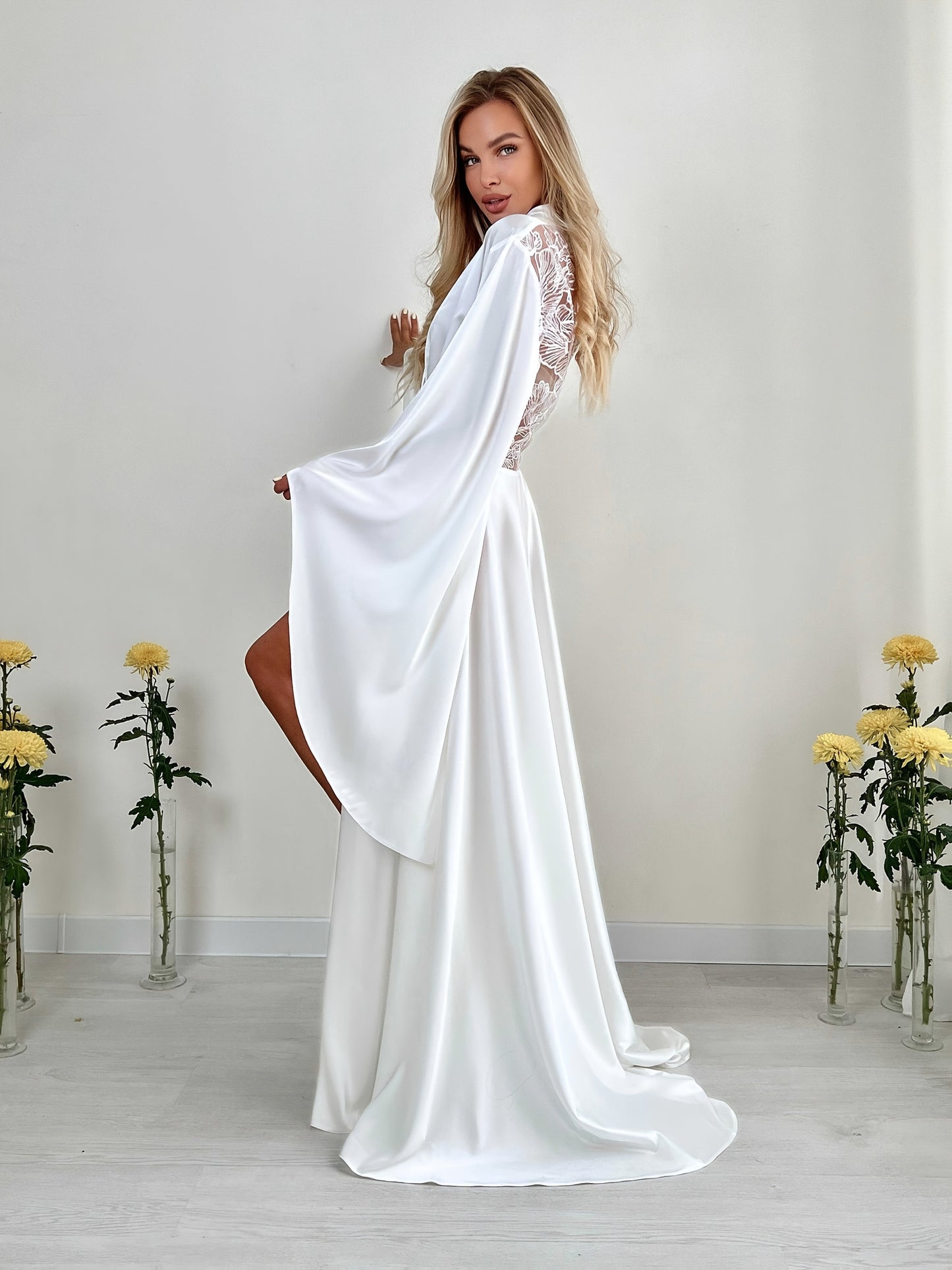 Ladies Satin Gown Silk Lace Bridal Kimono Abaya Nightgown Bridesmaid Gown Wedding Party Nightgown