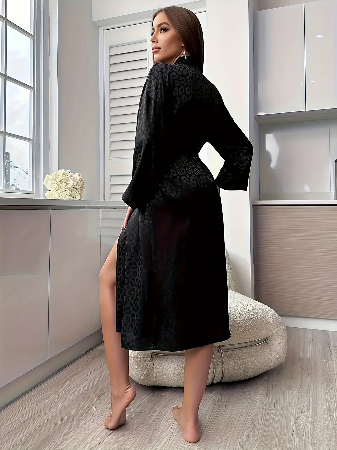Luxurious Women's Long Sleeve V-Neck Belted Satin Robe - Soft Micro Elasticity Polyester, Elegant Jacquard Pattern & Random Printing, High Elasticity All-Season Comfort, Machine Washable Sleepwear