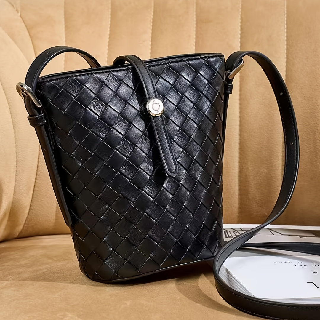Woven New Bucket Bag Handmade Woven Bag, Niche High-end Women'S Summer Versatile Crossbody Bag, Simple, Lightweight