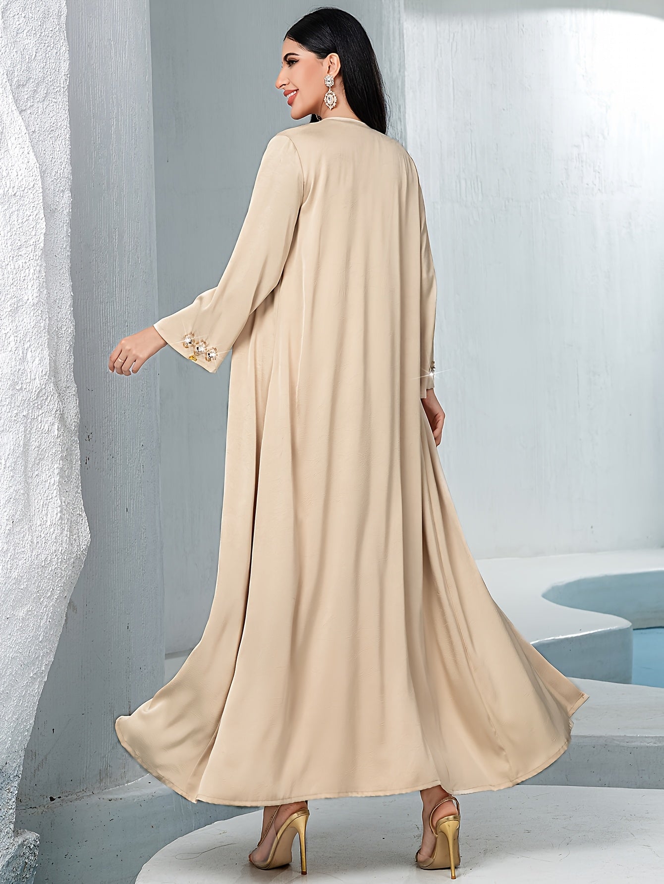 Elegant Hand-Stitched Rhinestone Middle Eastern Women's Dress Set - Beige Long Sleeve A-Line Emirati Abaya with Golden Chain Detail, Includes Lace Trim Top & Solid Color Skirt for Spring/Summer