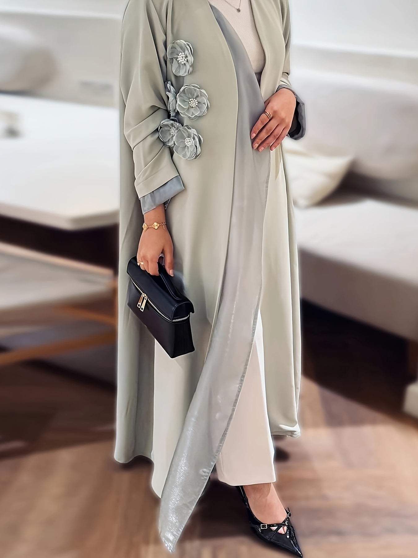 2025 New Arrival Elegant Floral Embroidered Abaya - Light Beige & White Two-Tone Long Dress with Black Pockets, Perfect for Spring/Summer/Fall, Muslim Modest Fashion, Floral Embroidery, No Belt, Casual Elegance, Summer Outfit