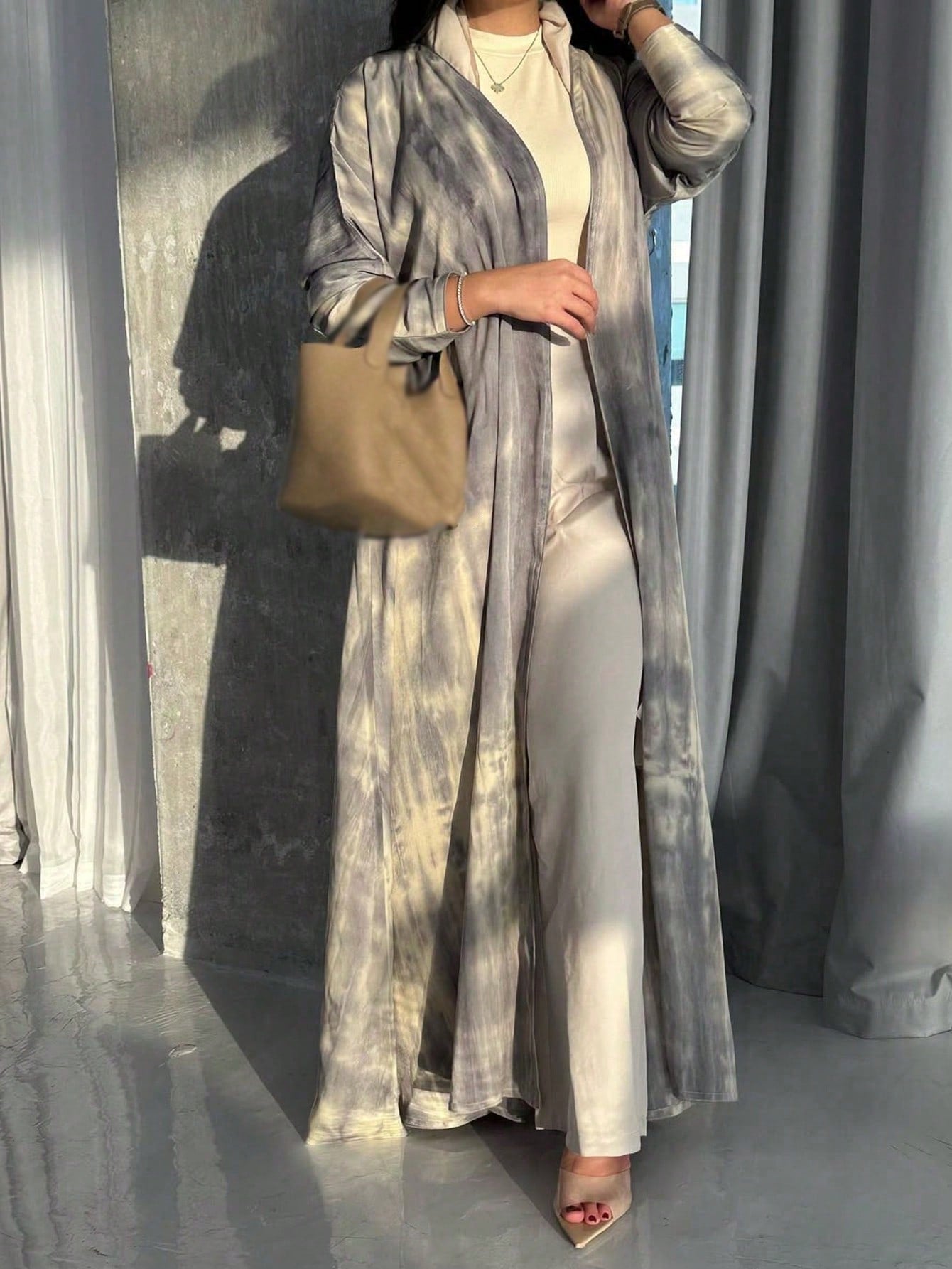Plus Size, 1pc Women's Plus Size Turkish Abaya Kaftan - Elegant Islamic Robe Maxi Dress in Gray/Beige/White/Black/, Long Sleeve Flowy Kaftan with Asymmetrical Hem, All-Season Formal & Casual