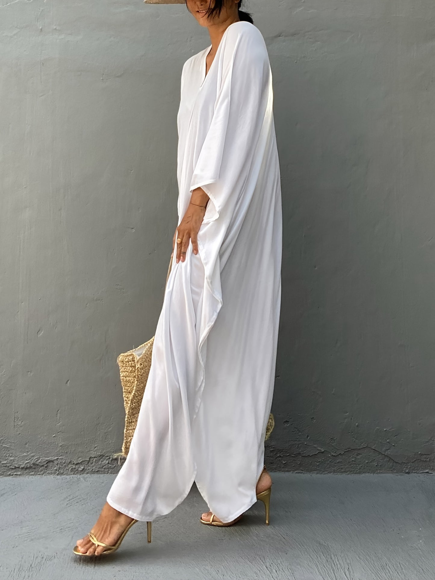 Elegant Plus Size Kaftan Abaya - Luxurious Batwing Sleeve, Flowy Loose Fit Maxi Robe for Women - Soft Rayon Blend, Non-Stretch Fabric, Perfect for Spring, Summer, and Fall Seasons