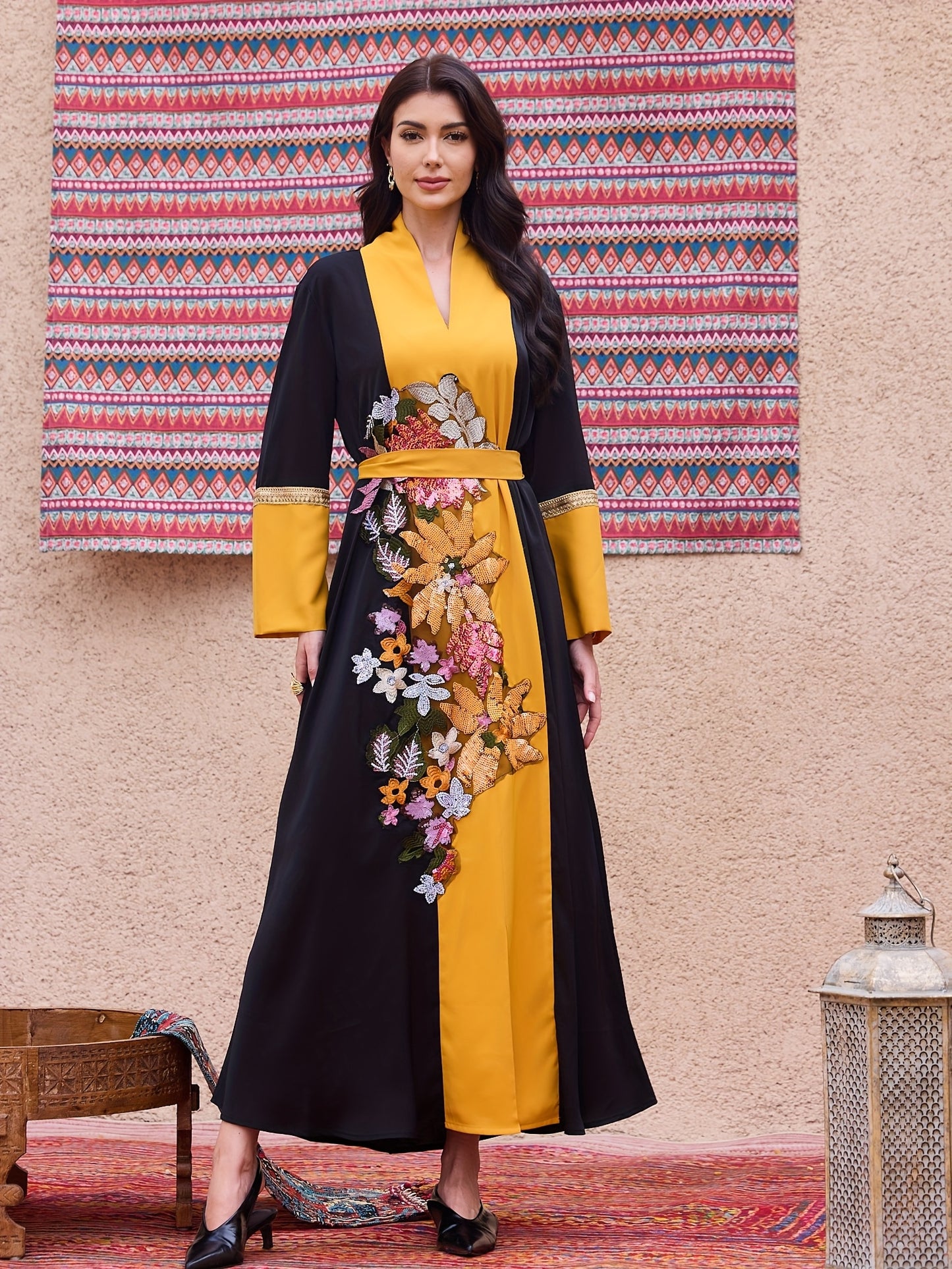 Hot Selling Black Spliced Fashion Beaded Turkish Arab Elegant Holiday Abaya Dress
