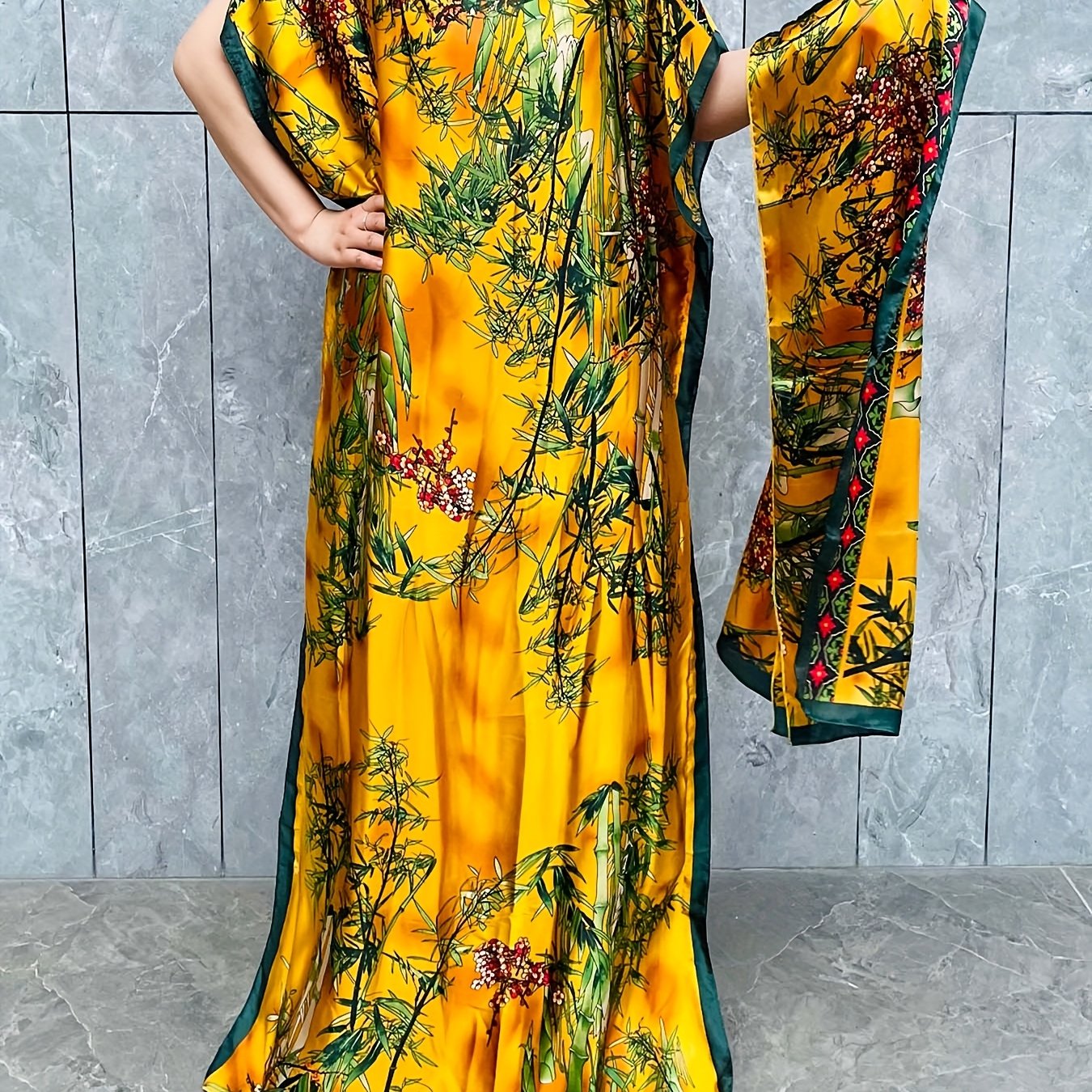 Elegant Plus Size Women's Batwing Sleeve Maxi Kaftan Abaya | All-Over Floral Print, Flowy Loose Fit, Breathable Lightweight Fabric, H-Line Silhouette for Beach, Summer