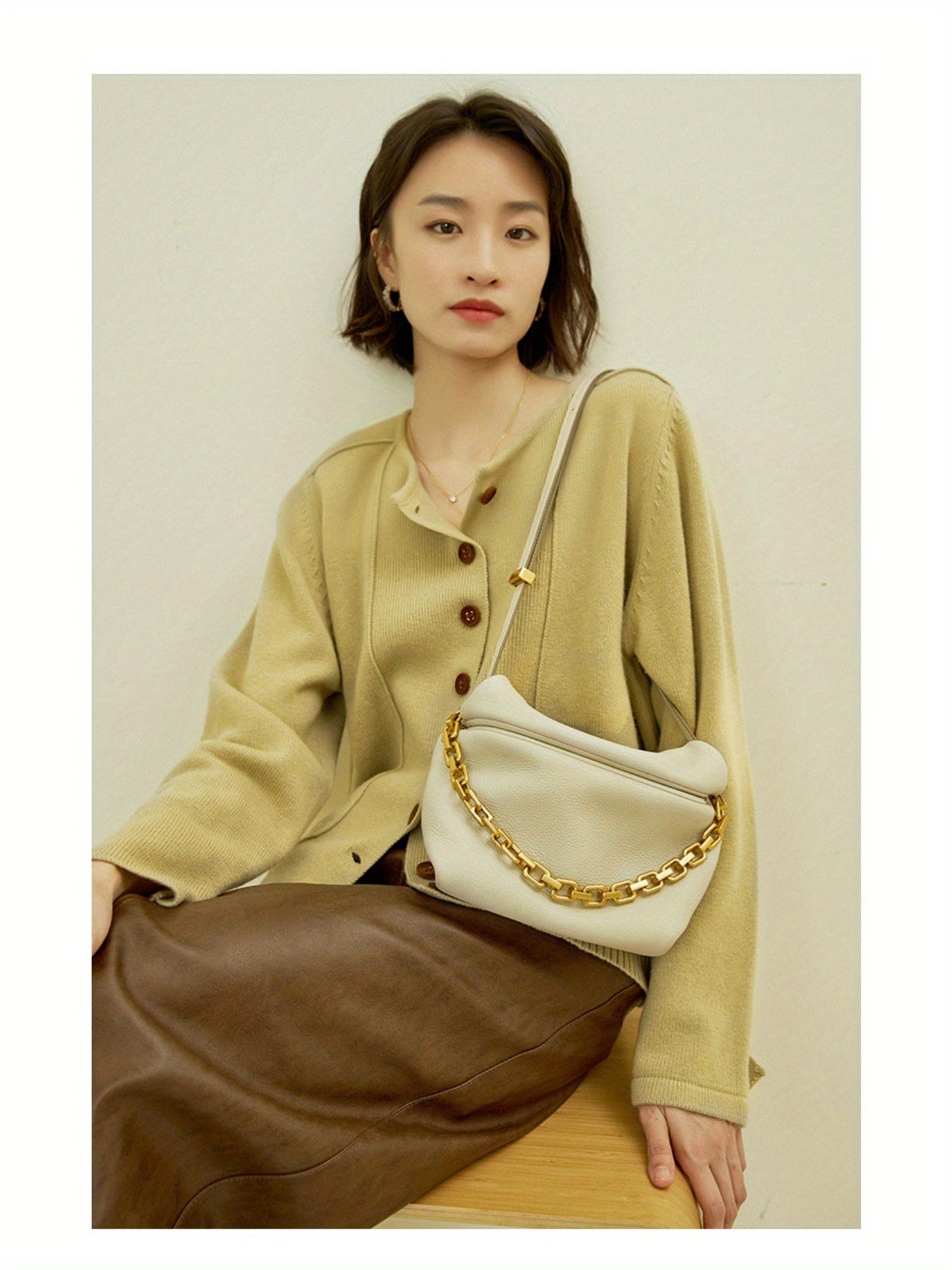 2025 New Women's Bag, Leather Crossbody Pleated Cloud Messenger Bag, Fashionable Chain Dumpling Bag, Single Shoulder Crossbody Bag