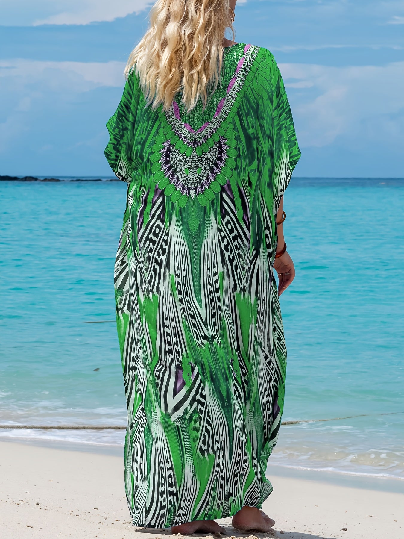 Elegant V-neck Batwing Sleeve Kaftan Abaya - Graphic Print, Maxi Length, Flowy Fit - Perfect for Ramadan and Special Occasions