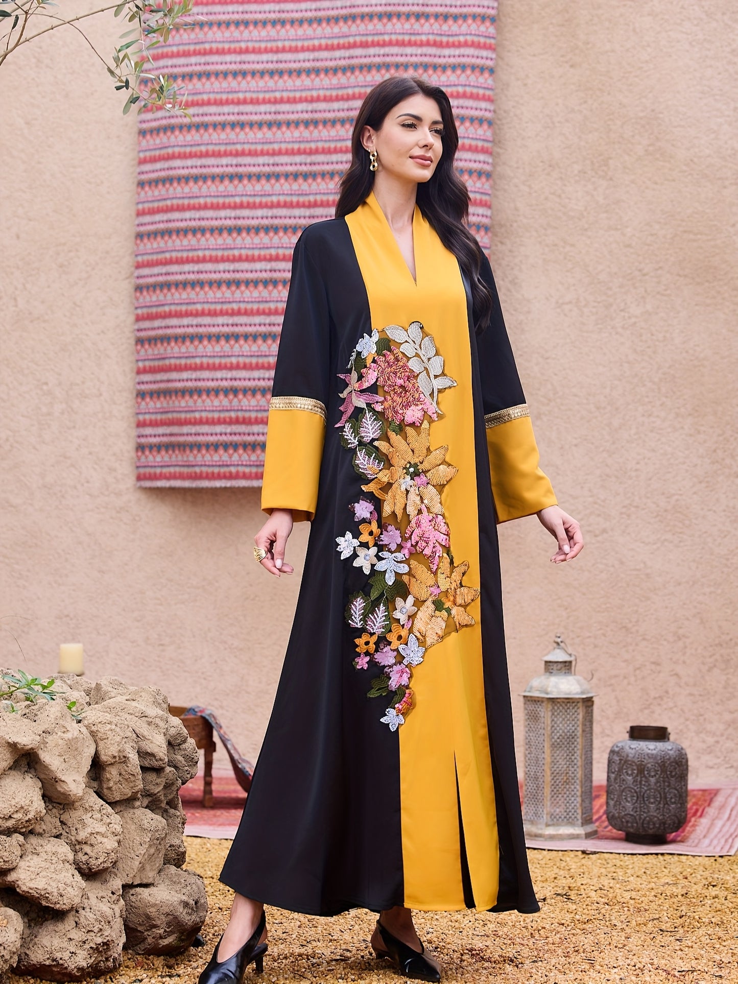 Hot Selling Black Spliced Fashion Beaded Turkish Arab Elegant Holiday Abaya Dress