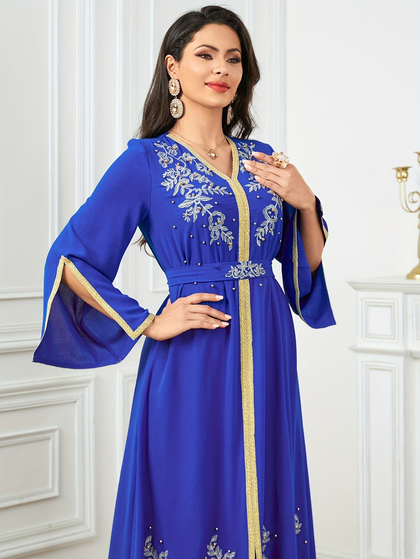 Women's Embroidered Long Sleeve Modern Abaya, 100% Polyester, Solid Color, Non-Stretch Woven Fabric, 155g/m² Weight, 90g/m² Lining, All-Season Fashion with Belt Detail
