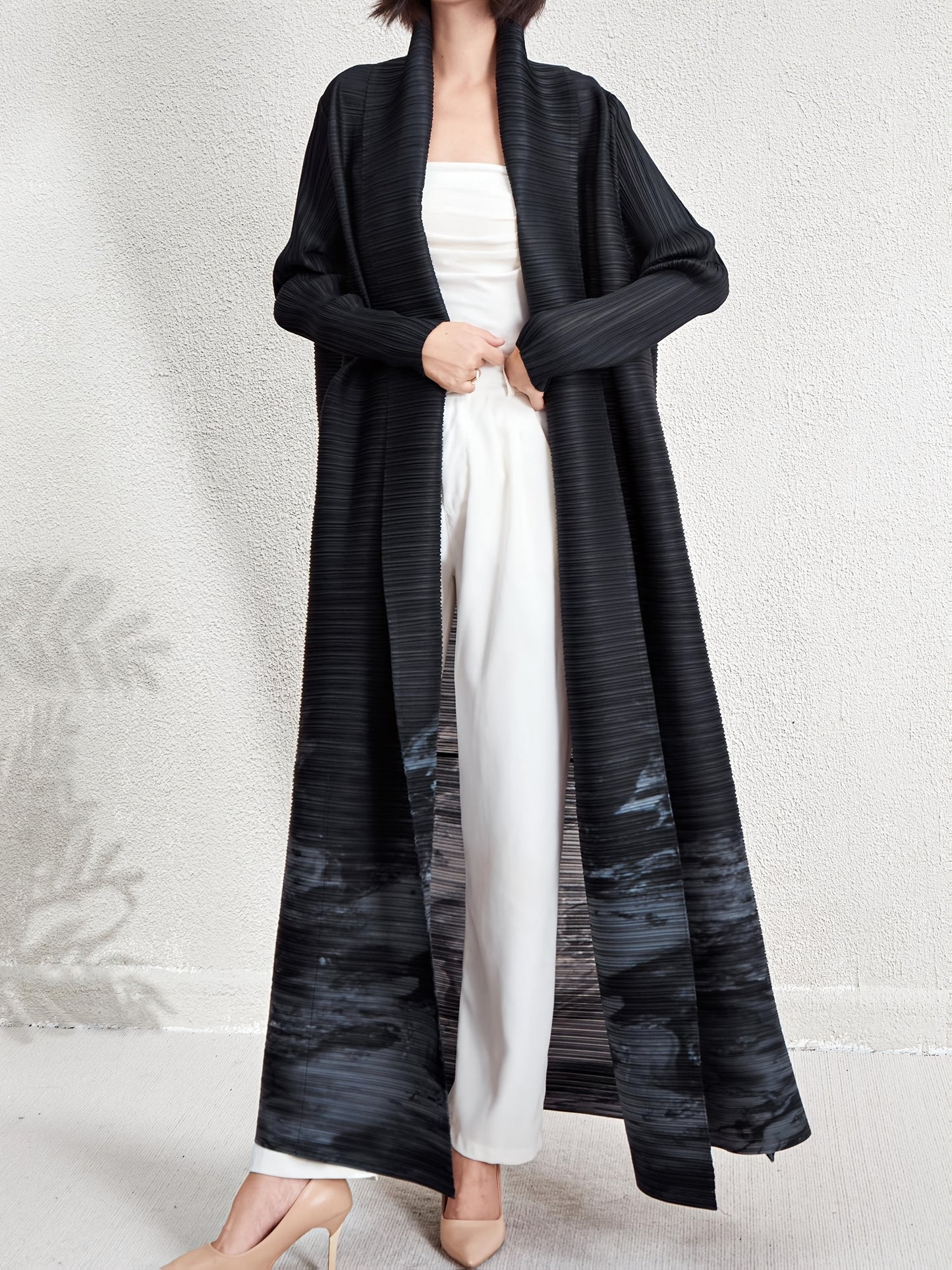 Women's Plus Size Geometric Print Long Sleeve Abaya Dress - Black & White Pleated Cardigan with Belt, Casual Loose-Fit Maxi Wrap for All Seasons