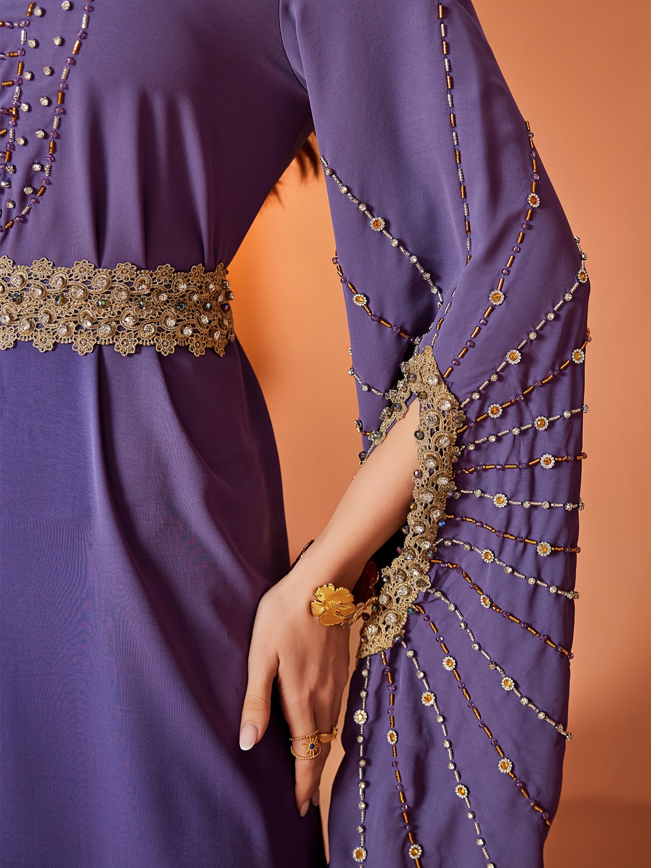 Elegant Lavender Emirati Abaya for Women - Loose Fit, V-Neck with Rhinestone Detail, Long Sleeves, Belted Waist, Perfect for Spring/Summer, Traditional Islamic Fashion, Cultural Attire | Vneck Dress