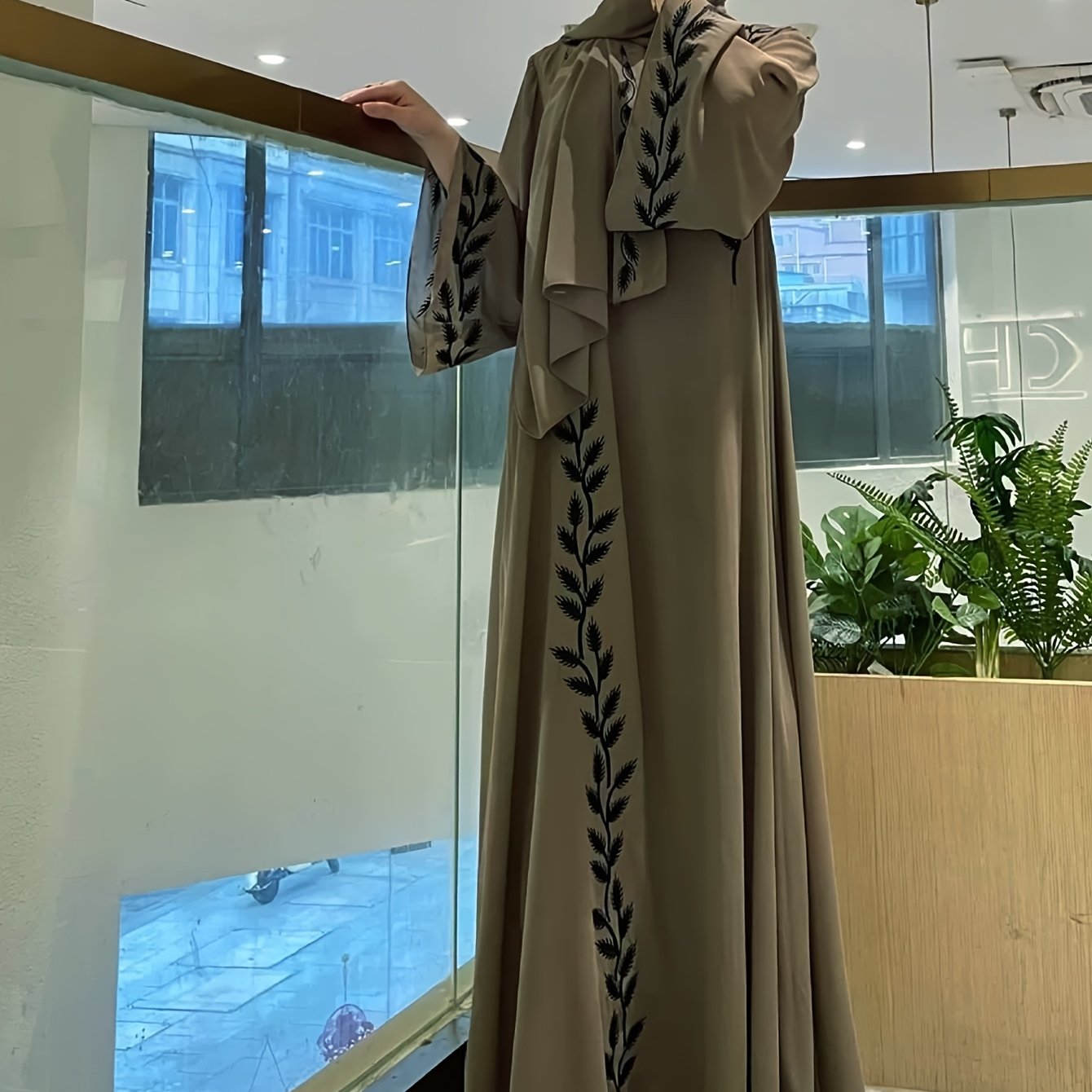 2pcs Set Middle Eastern Ethnic Clothing Fashion Street Chiffon V-neck Embroidery Long Floor-length Arabic Abaya For Women With Headscarf