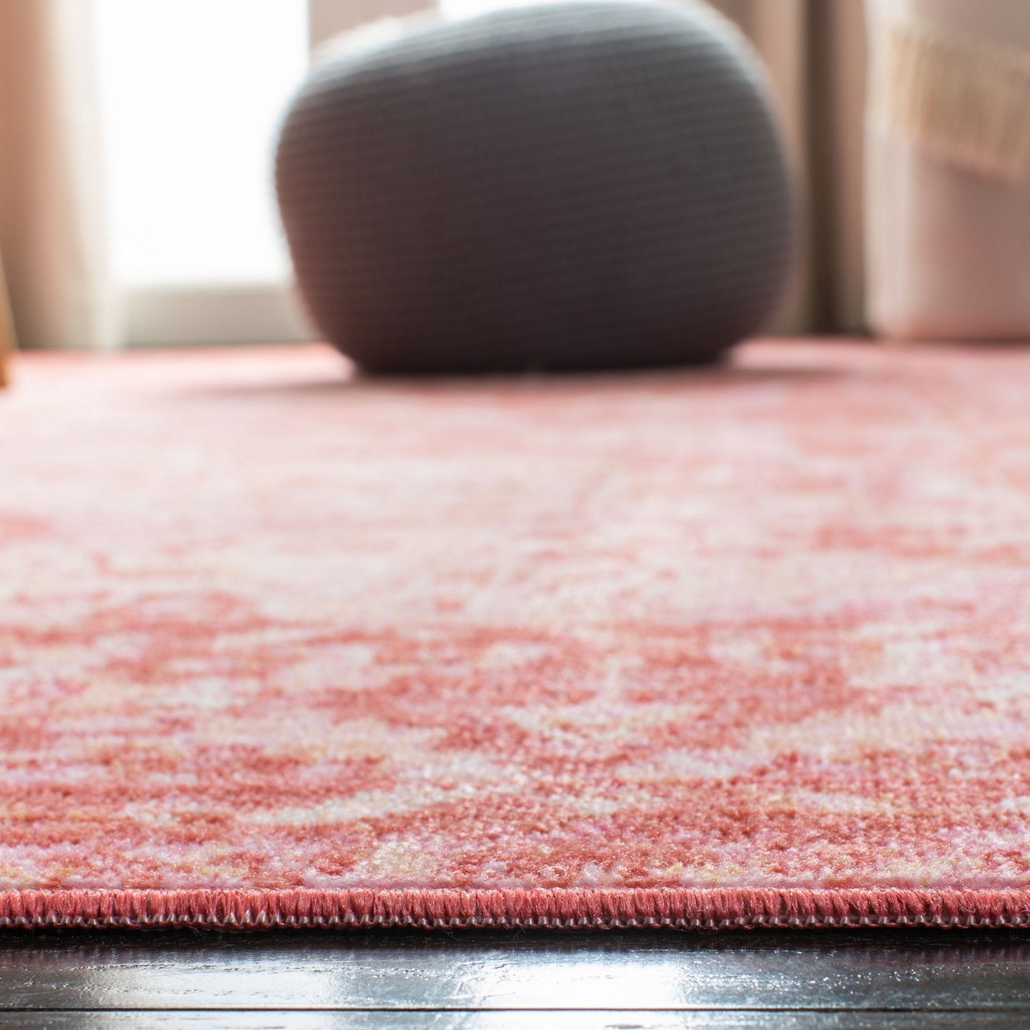 Indoor Power Loomed Easy Care Area Red/Grey Rug For Home Decor Rug for Living Room, Bedroom, Dining Room, Home Office, Basement